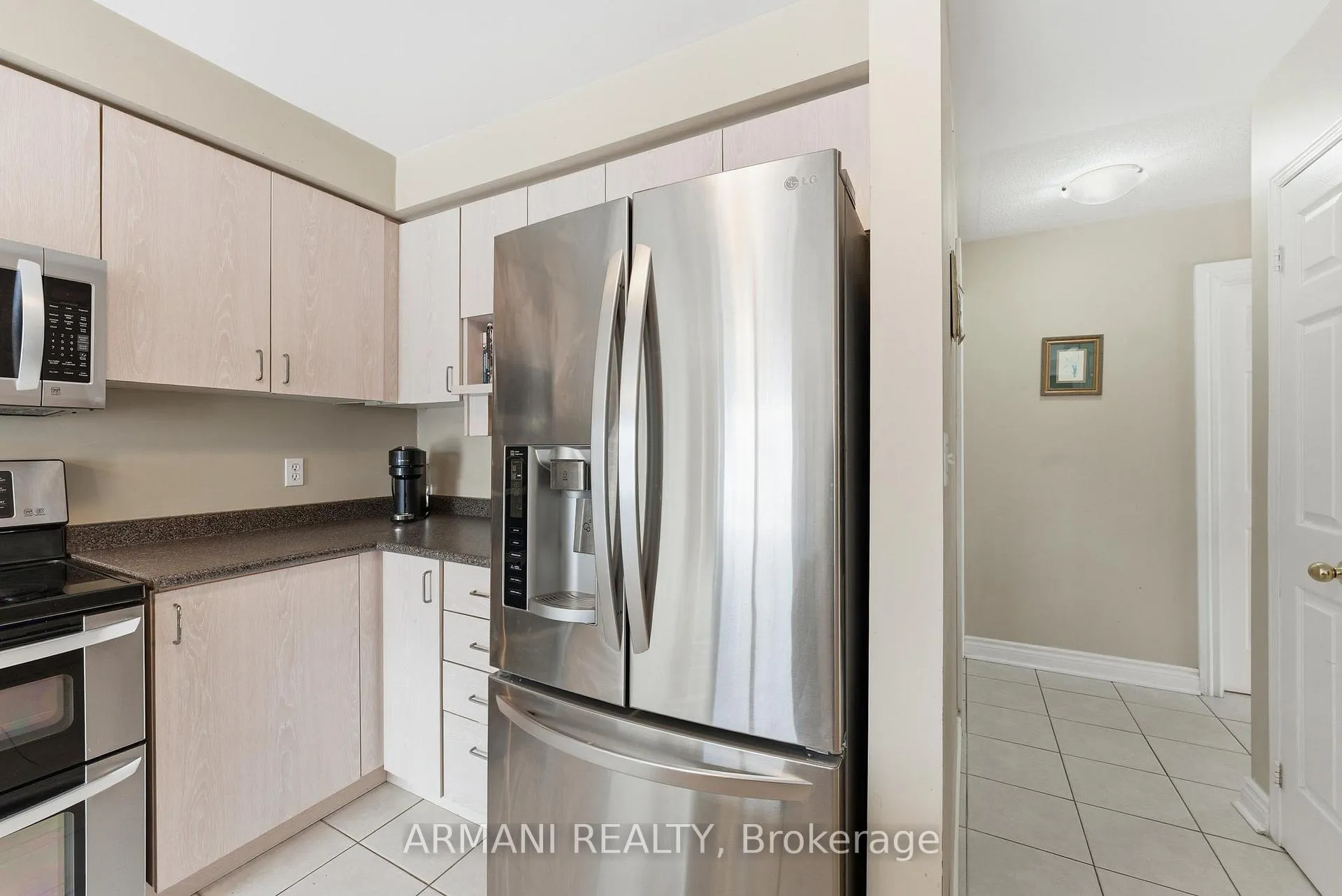 Photo 18 of 46 Purcell Crescent, Vaughan, Maple — HOMEH