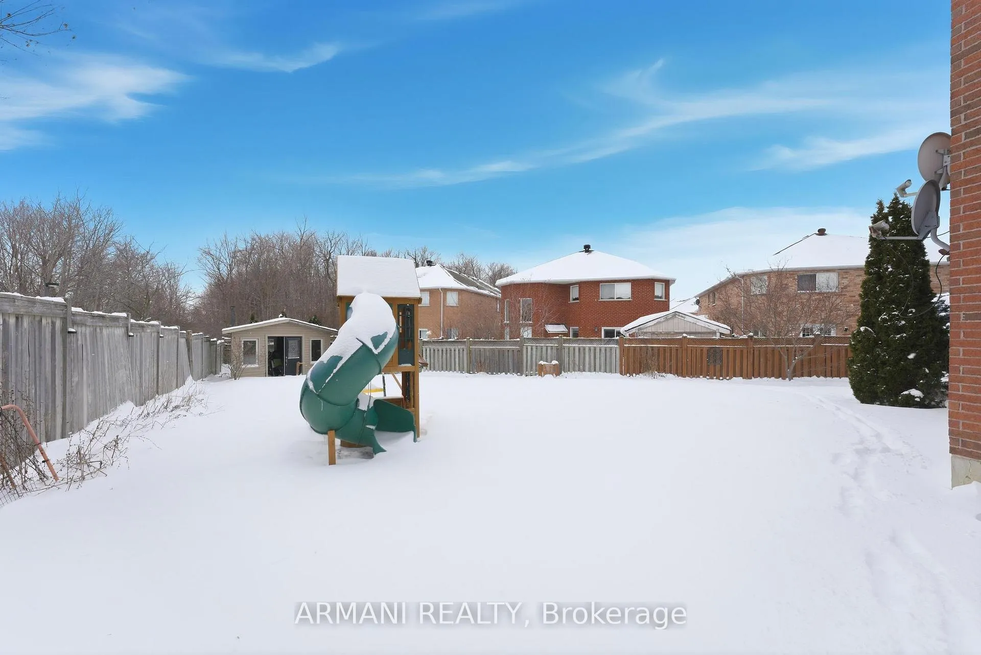 Photo 49 of 46 Purcell Crescent, Vaughan, Maple — HOMEH