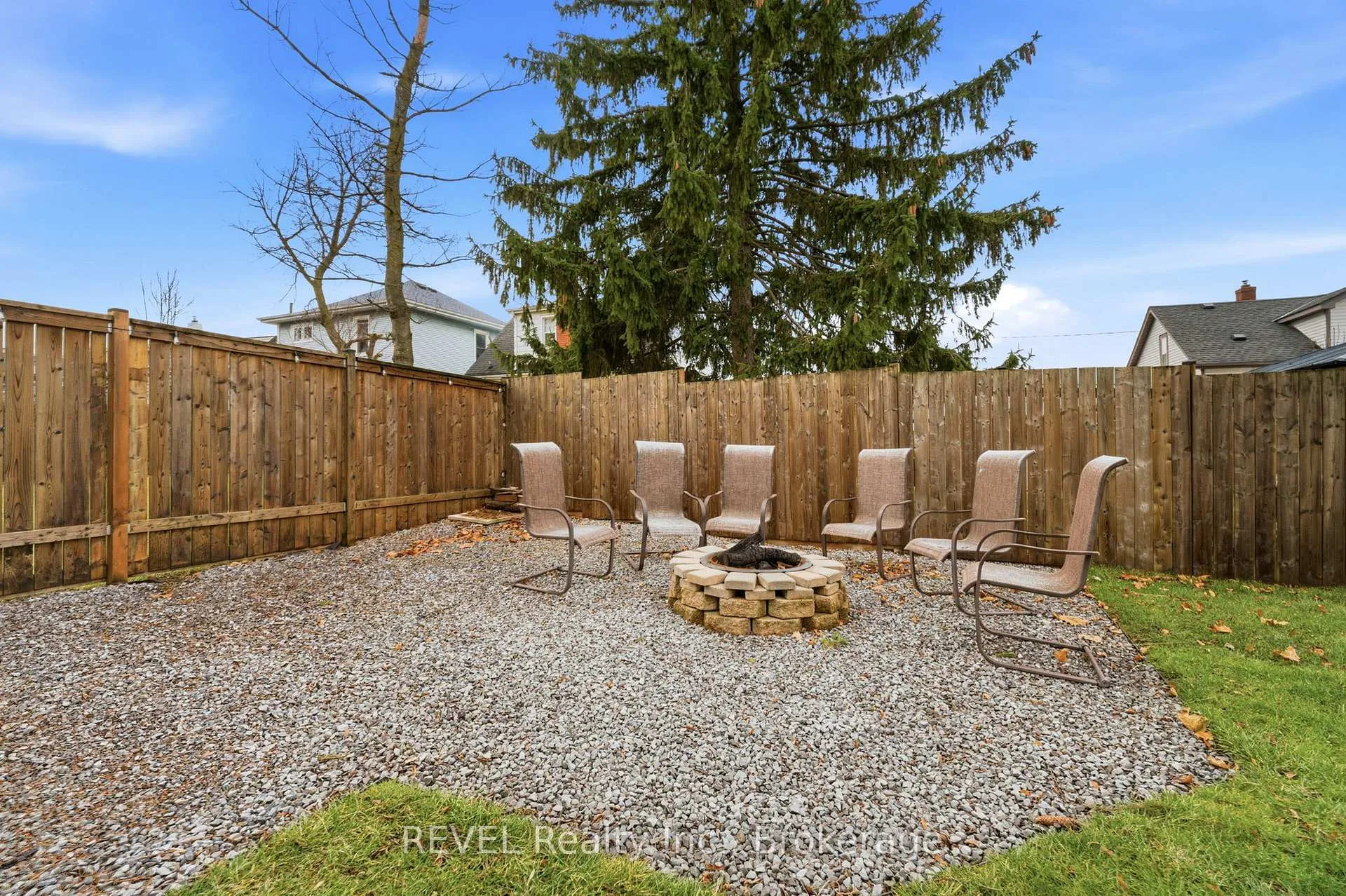Photo 31 of 18 Lincoln Avenue, St. Catharines, Oakdale — HOMEH