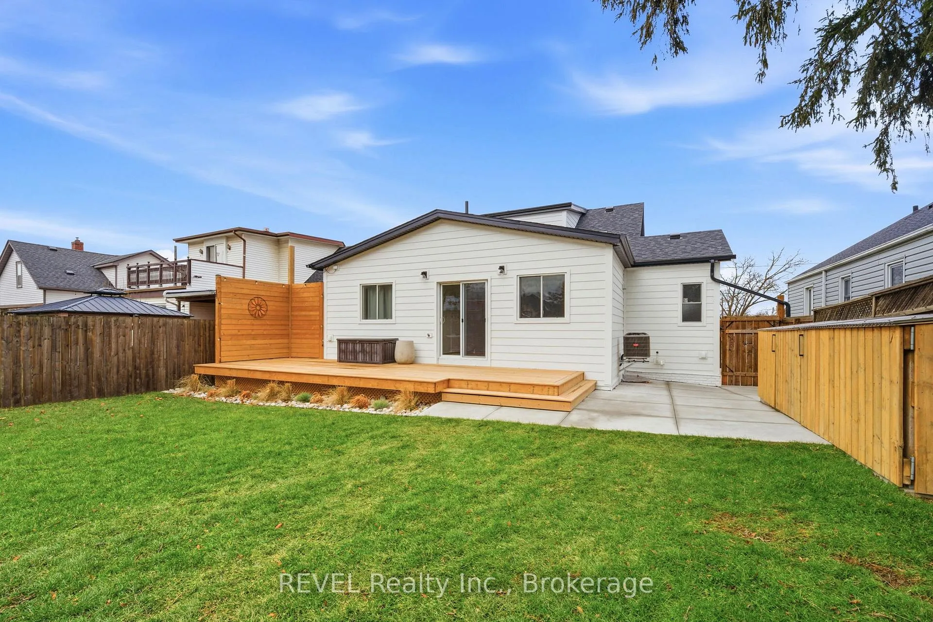 Photo 34 of 18 Lincoln Avenue, St. Catharines, Oakdale — HOMEH