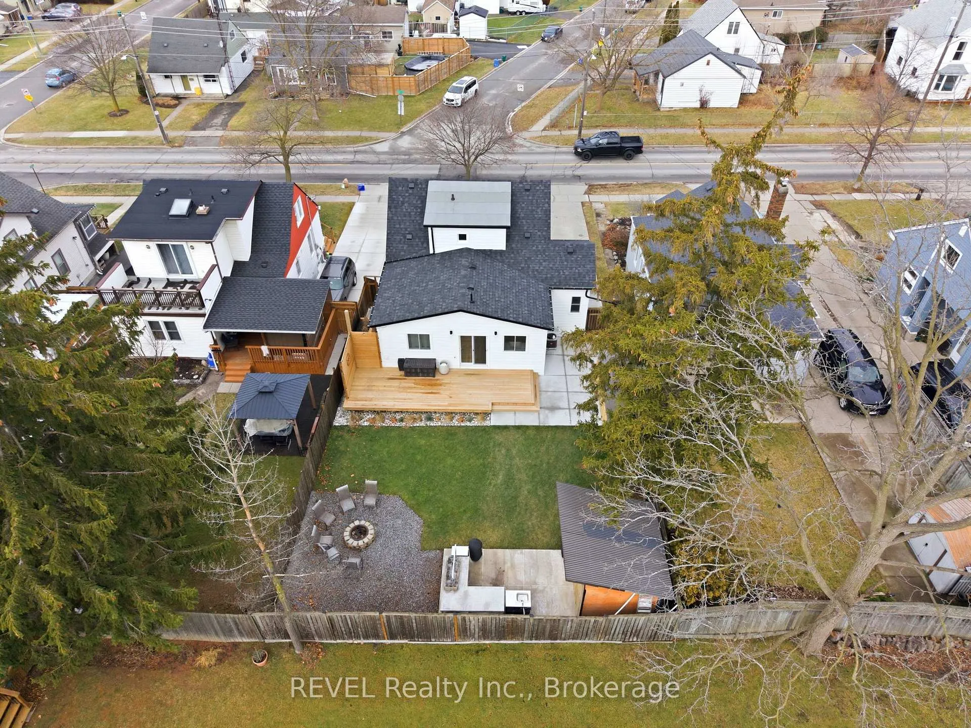 Photo 47 of 18 Lincoln Avenue, St. Catharines, Oakdale — HOMEH