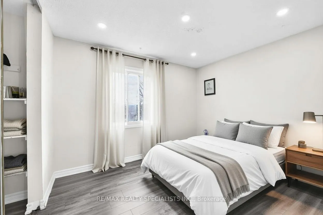 Photo 10 of 56 Pepler Place, Barrie, Sunnidale — HOMEH