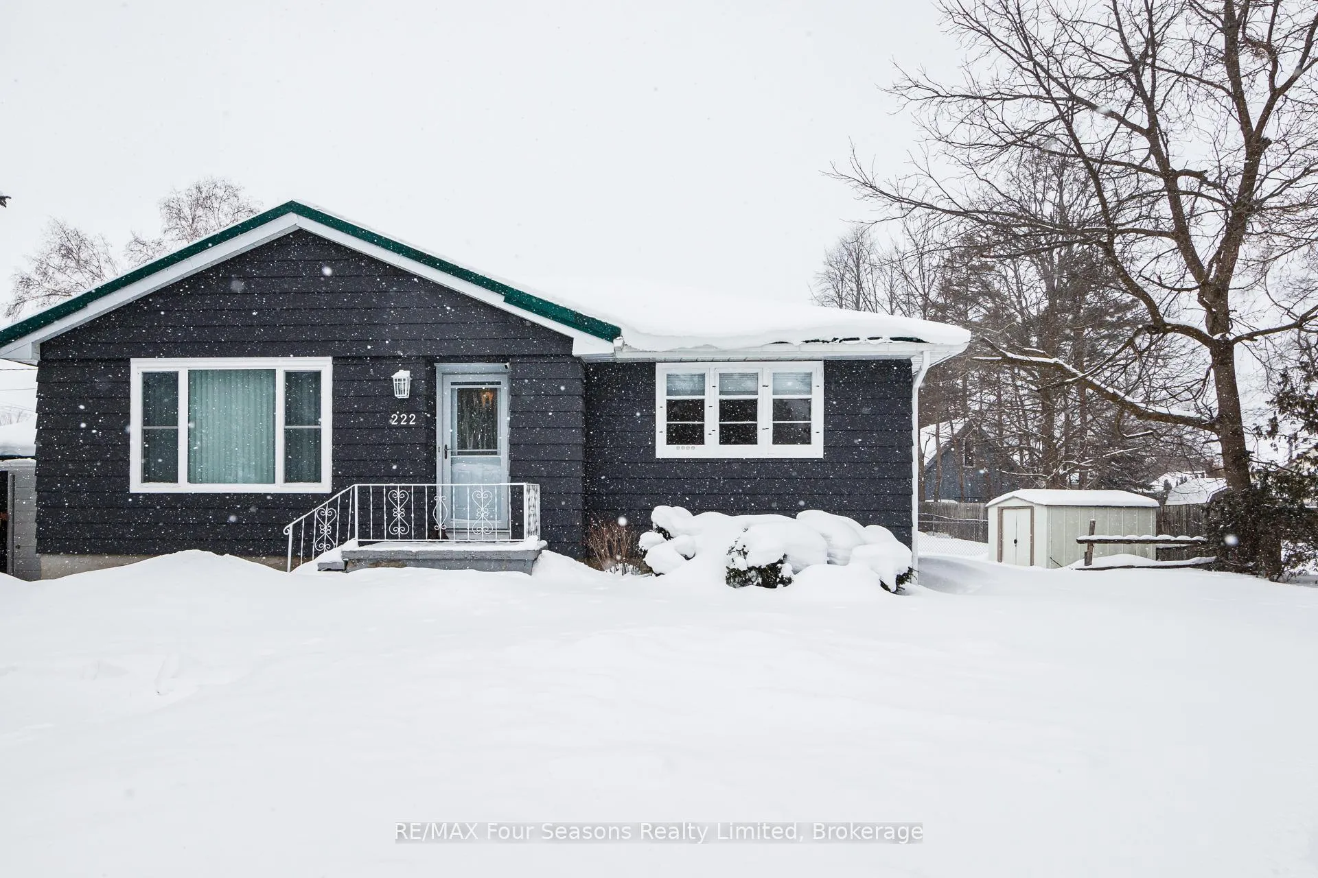 Photo 4 of 222 Charles Street, Clearview, Stayner — HOMEH