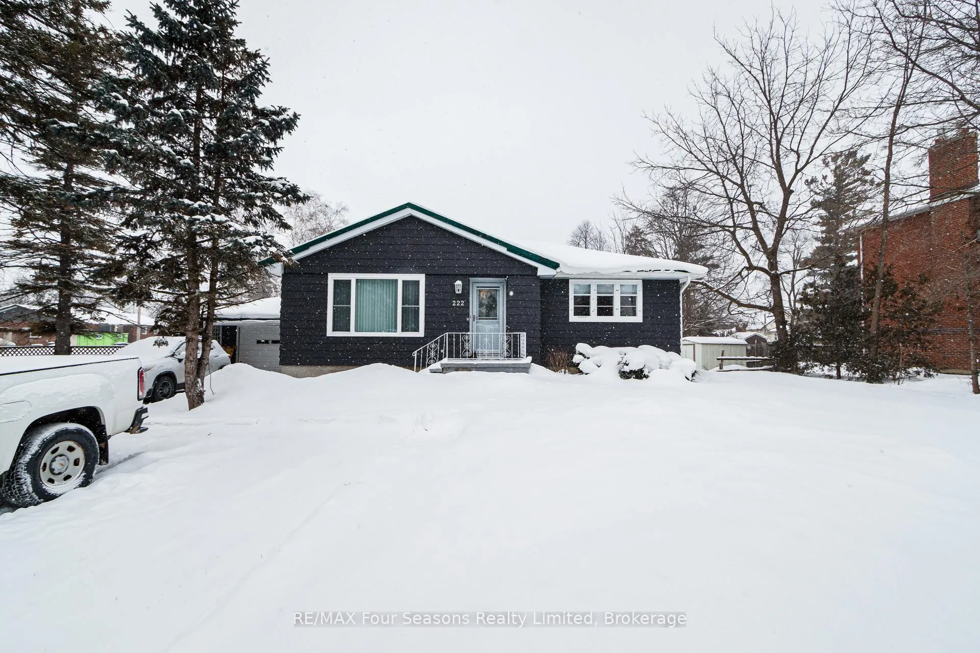 Photo 5 of 222 Charles Street, Clearview, Stayner — HOMEH