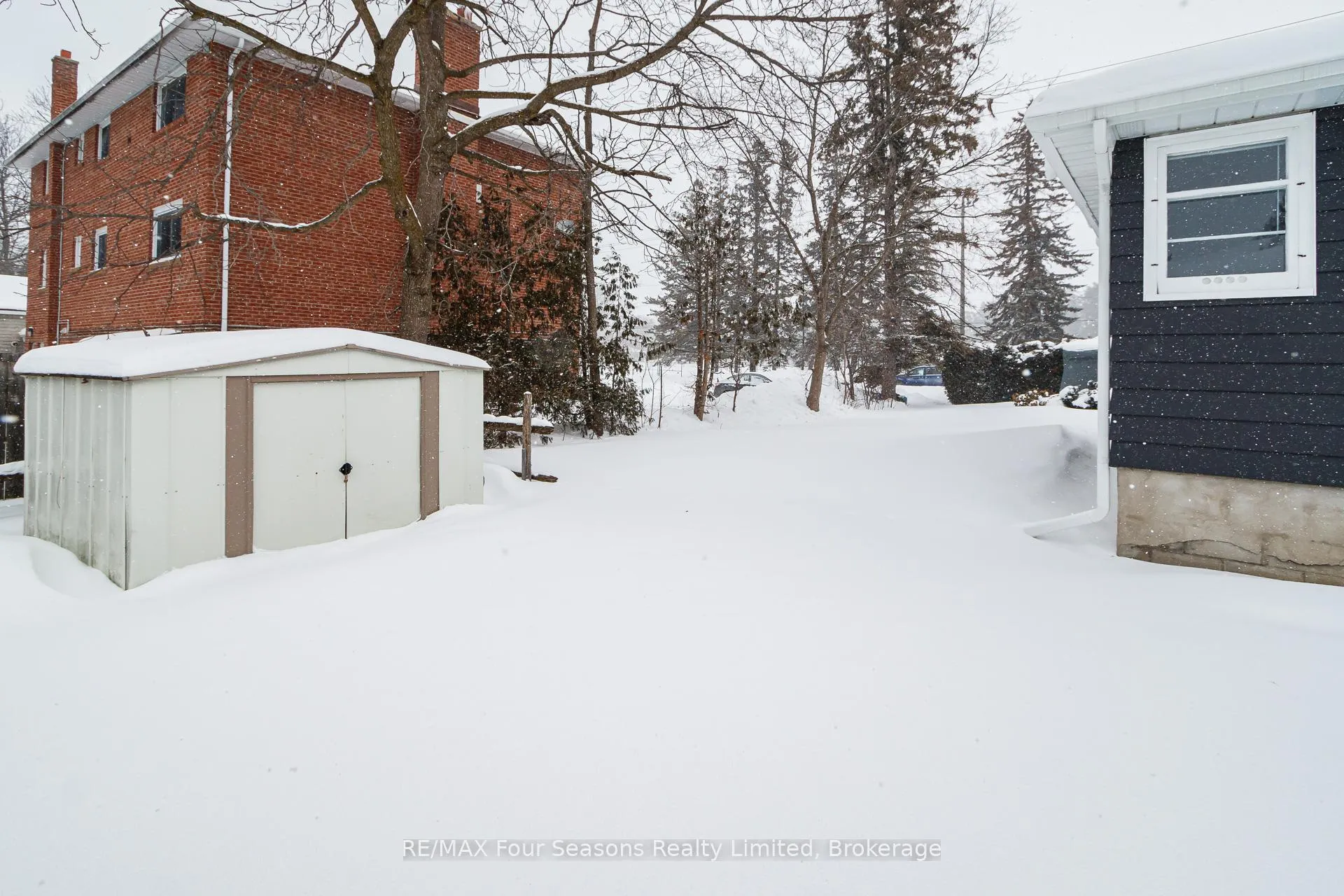 Photo 35 of 222 Charles Street, Clearview, Stayner — HOMEH