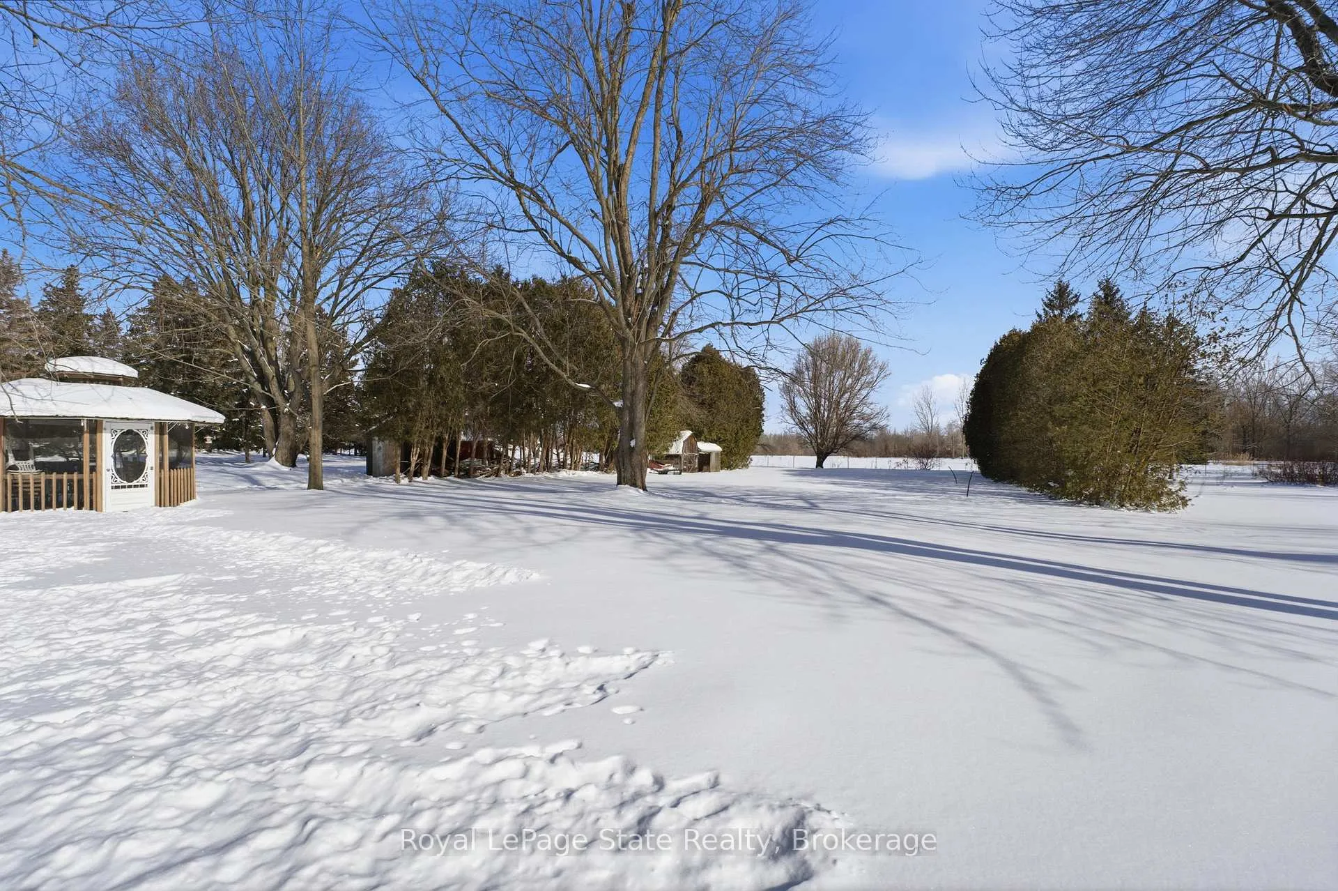 Photo 1 of 34 Carey Street, Hamilton, Rural Flamborough — HOMEH
