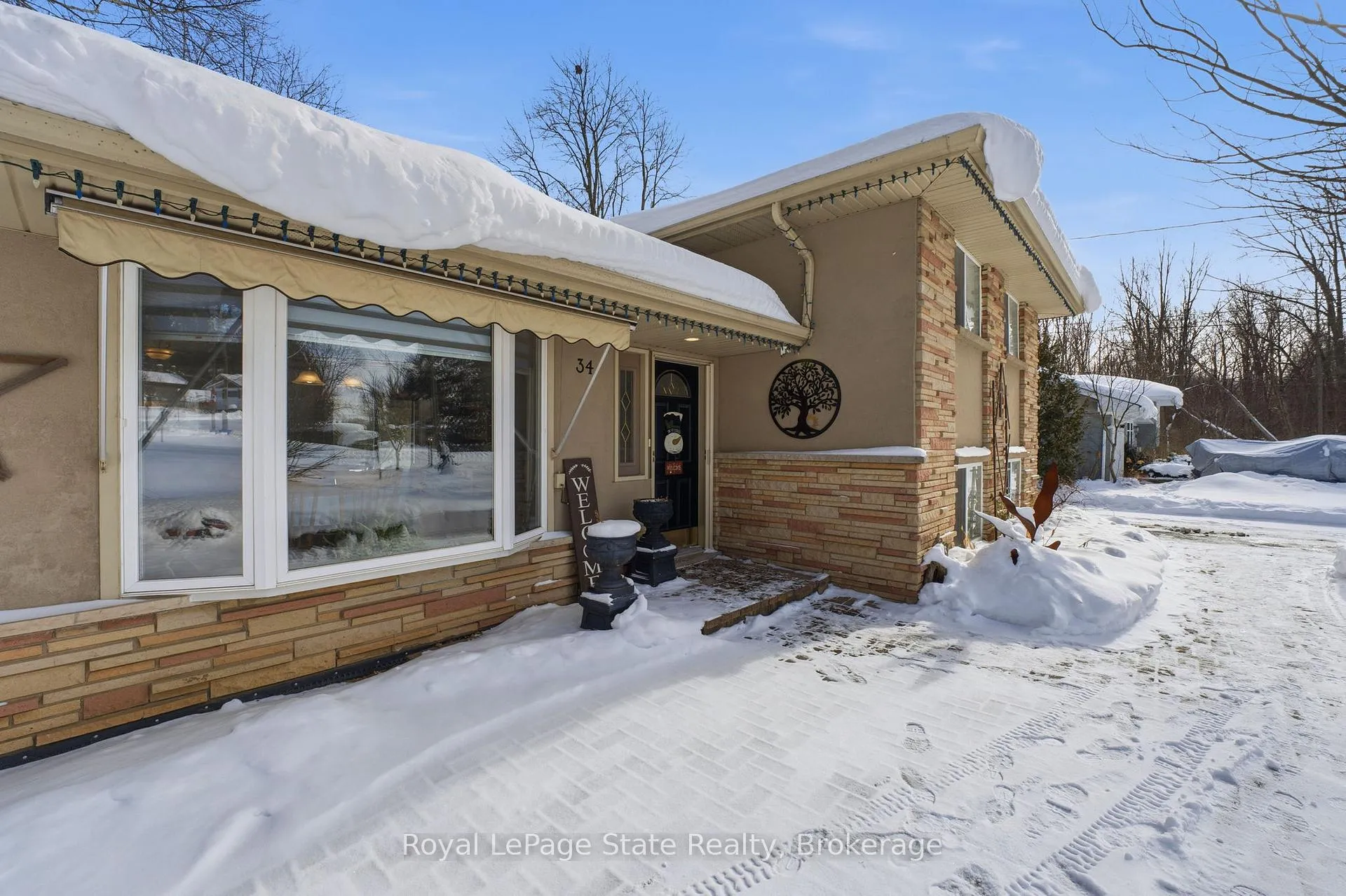 Photo 13 of 34 Carey Street, Hamilton, Rural Flamborough — HOMEH