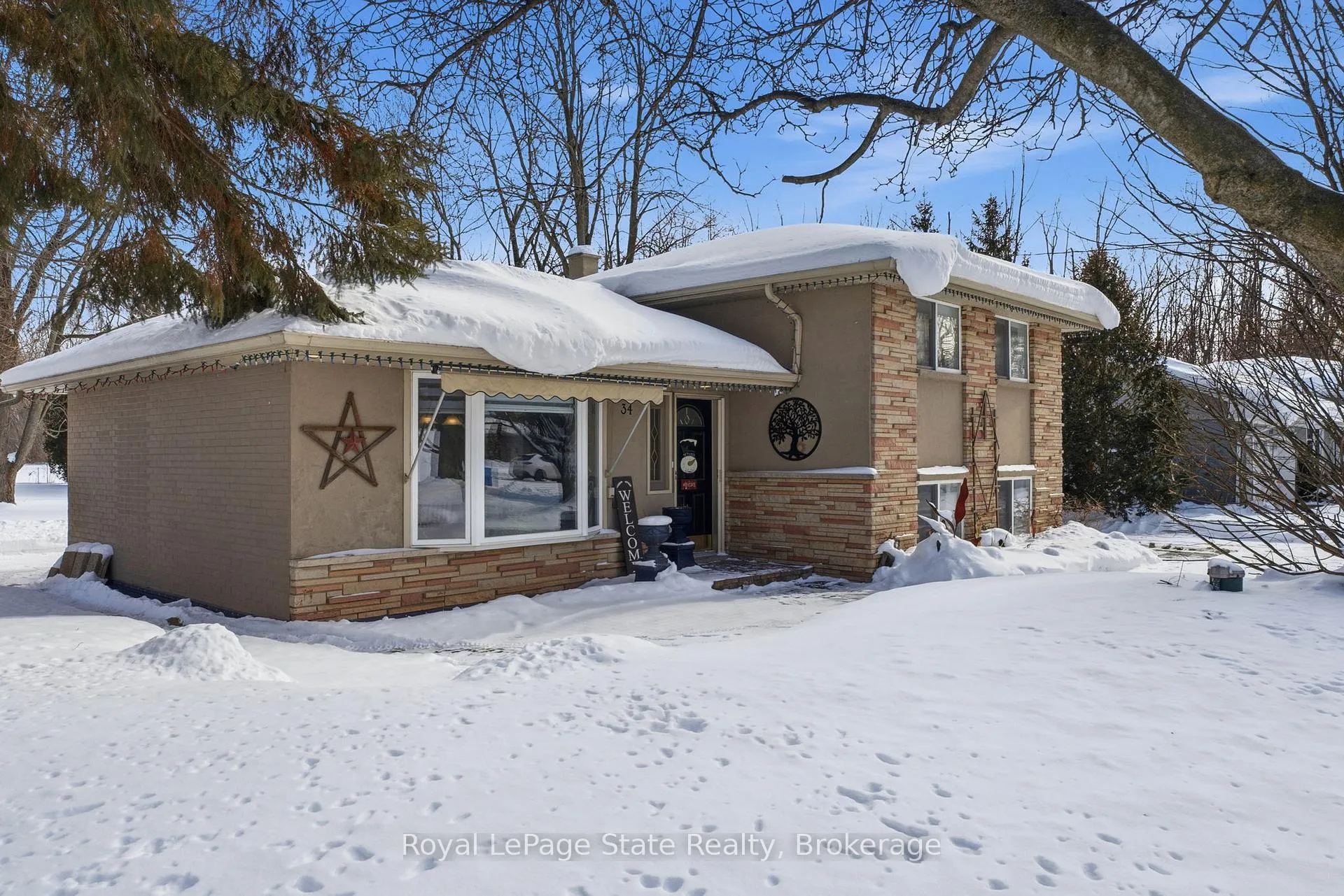 Photo 15 of 34 Carey Street, Hamilton, Rural Flamborough — HOMEH