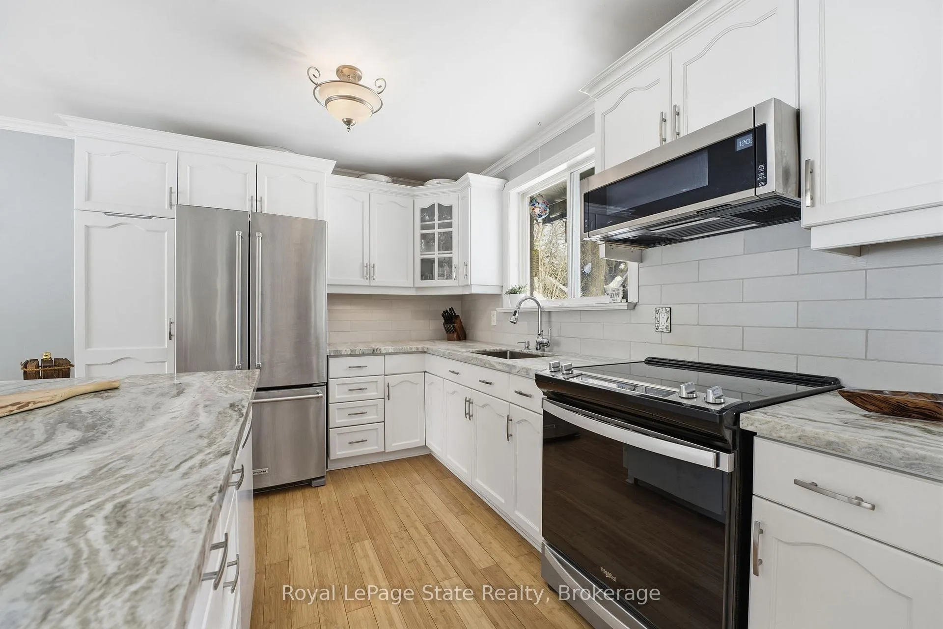 Photo 19 of 34 Carey Street, Hamilton, Rural Flamborough — HOMEH