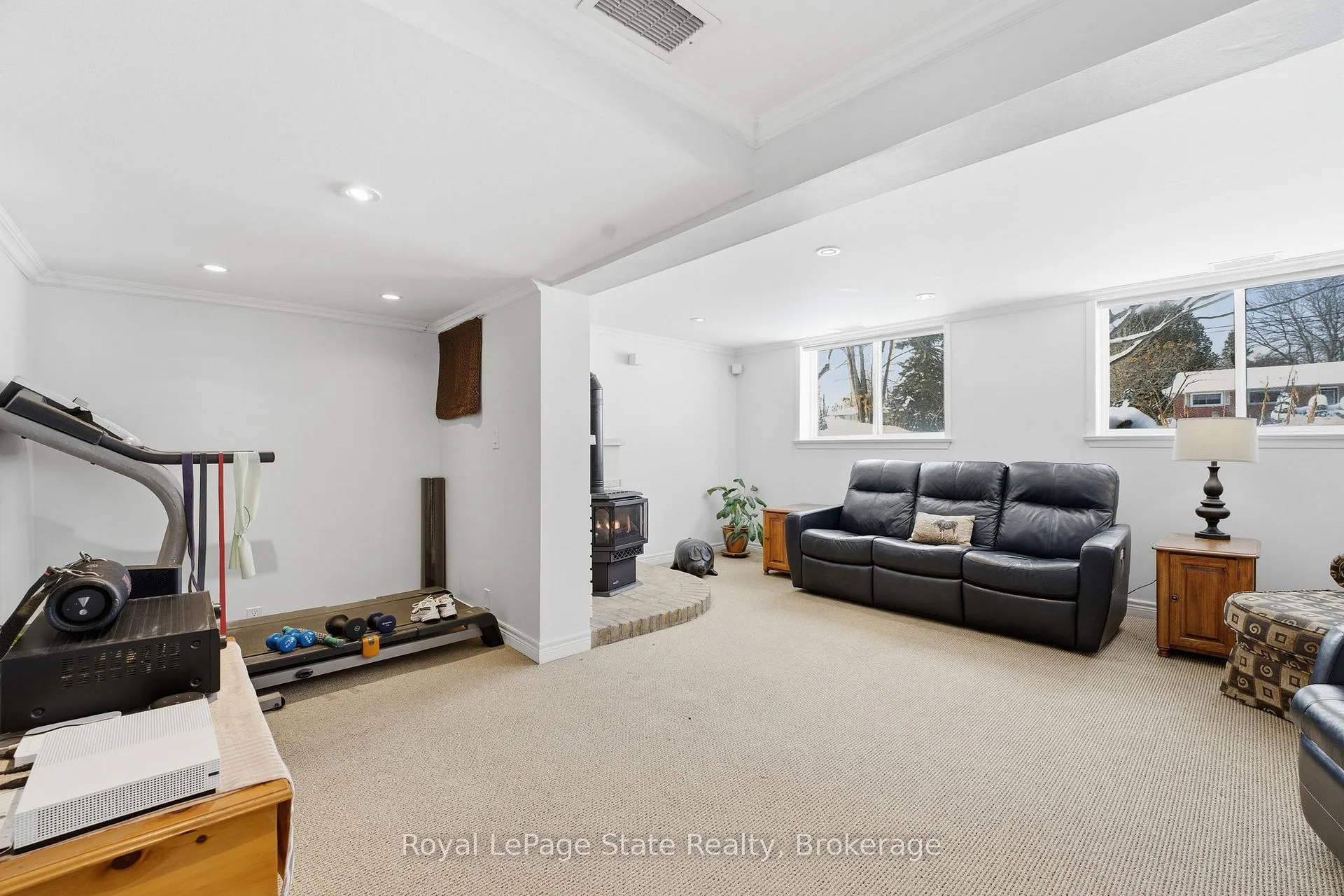 Photo 30 of 34 Carey Street, Hamilton, Rural Flamborough — HOMEH