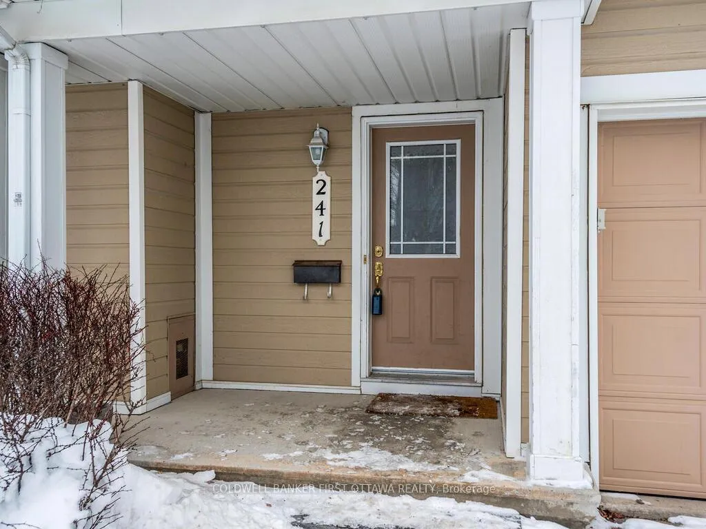 Photo 3 of 241 Meadowbreeze Drive, Ottawa, Kanata - Emerald Meadows/Trailwest — HOMEH