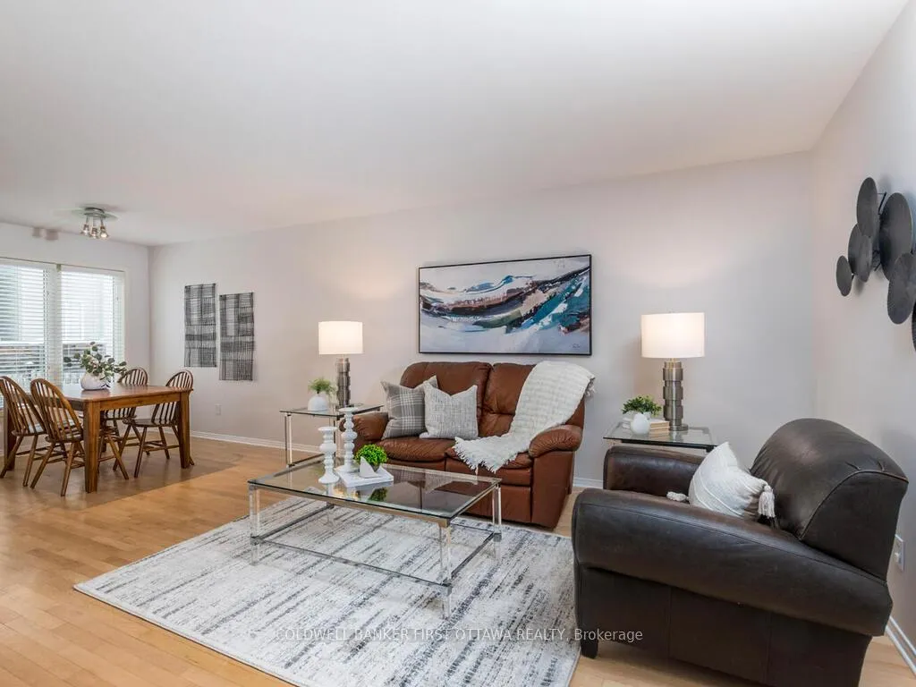 Photo 7 of 241 Meadowbreeze Drive, Ottawa, Kanata - Emerald Meadows/Trailwest — HOMEH