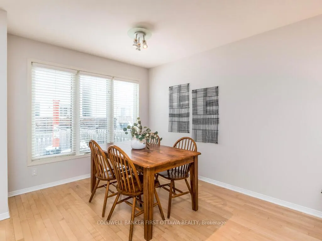 Photo 11 of 241 Meadowbreeze Drive, Ottawa, Kanata - Emerald Meadows/Trailwest — HOMEH