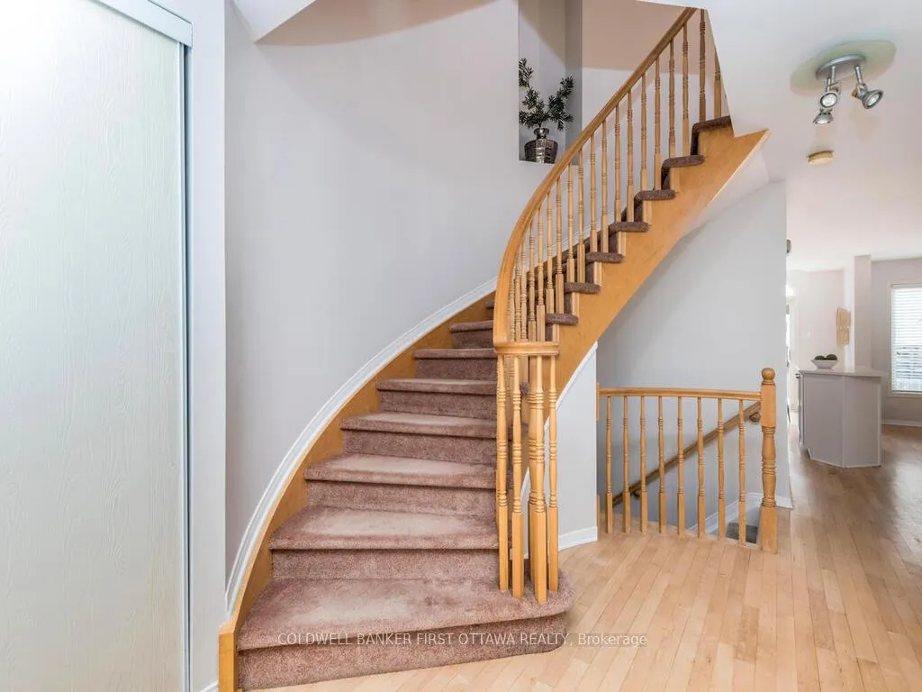 Photo 19 of 241 Meadowbreeze Drive, Ottawa, Kanata - Emerald Meadows/Trailwest — HOMEH