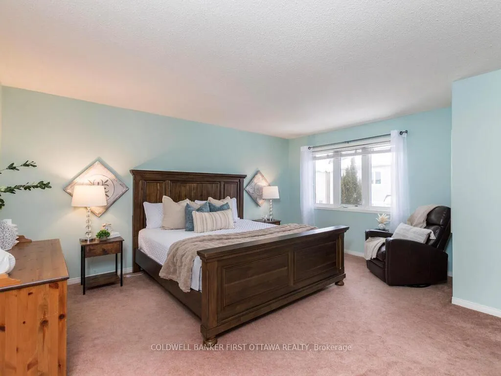 Photo 20 of 241 Meadowbreeze Drive, Ottawa, Kanata - Emerald Meadows/Trailwest — HOMEH