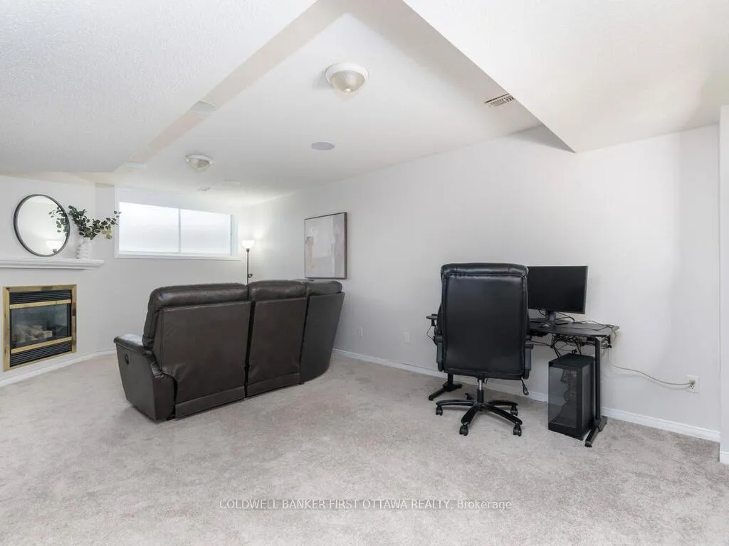 Photo 29 of 241 Meadowbreeze Drive, Ottawa, Kanata - Emerald Meadows/Trailwest — HOMEH