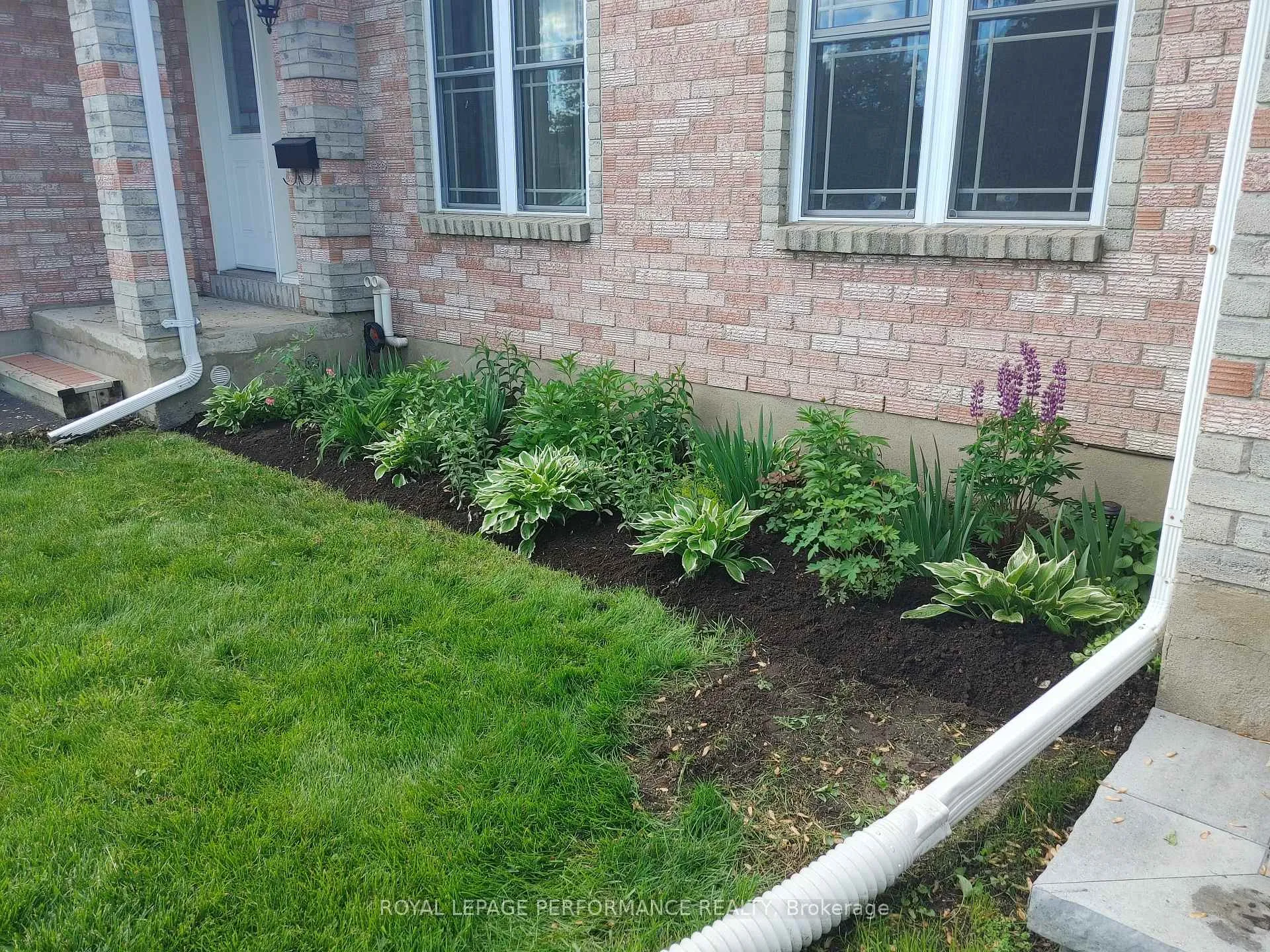 Photo 5 of 1791 Cumberland Street, Cornwall — HOMEH
