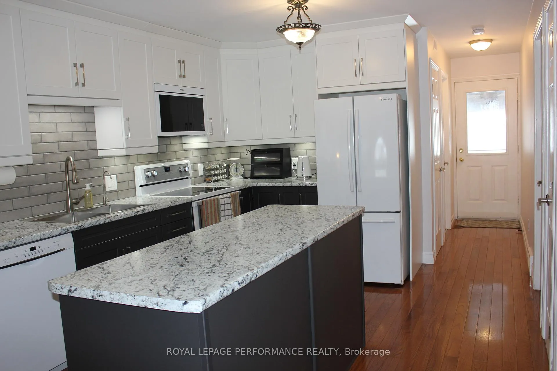 Photo 10 of 1791 Cumberland Street, Cornwall — HOMEH