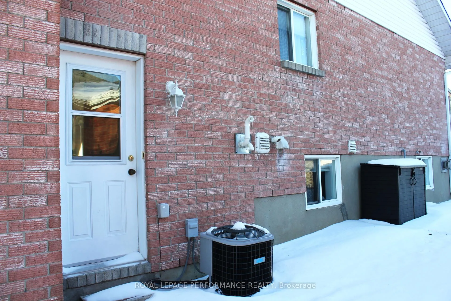 Photo 40 of 1791 Cumberland Street, Cornwall — HOMEH