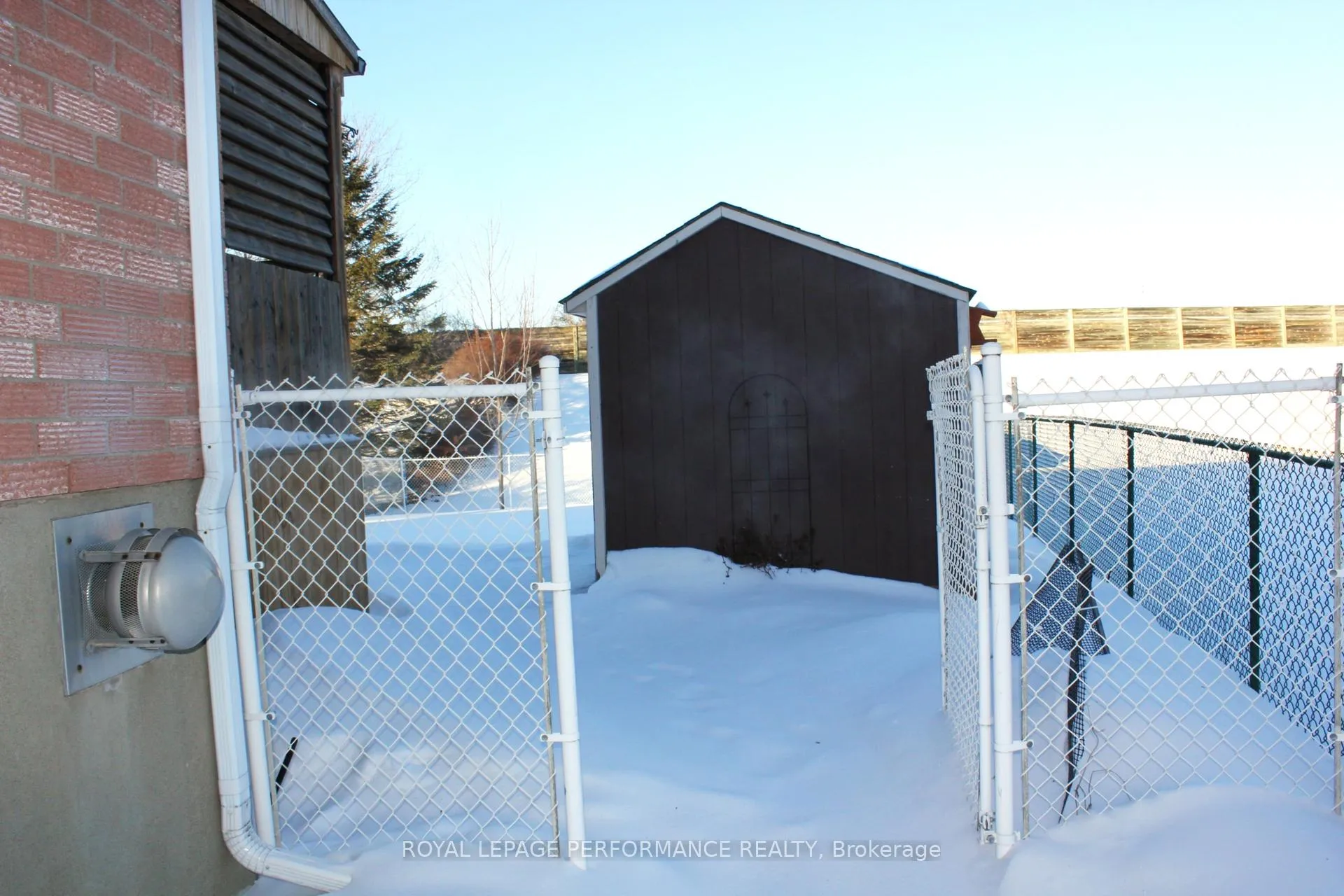 Photo 41 of 1791 Cumberland Street, Cornwall — HOMEH