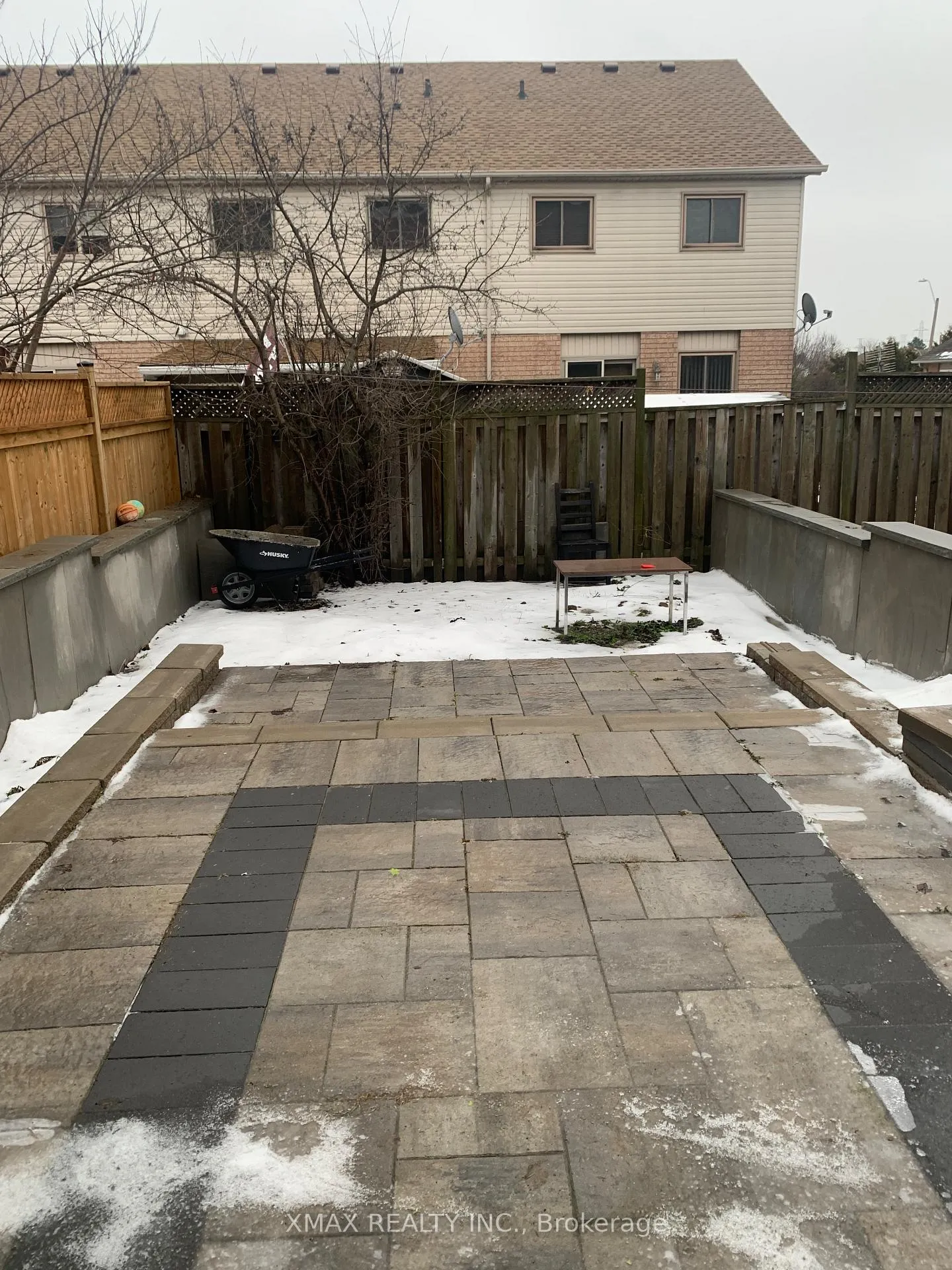 Photo 18 of 193 Sulmona Drive, Hamilton, Broughton — HOMEH
