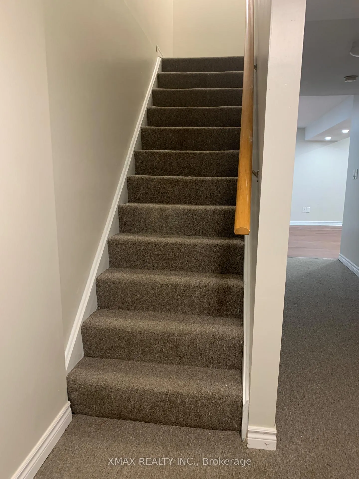 Photo 19 of 193 Sulmona Drive, Hamilton, Broughton — HOMEH