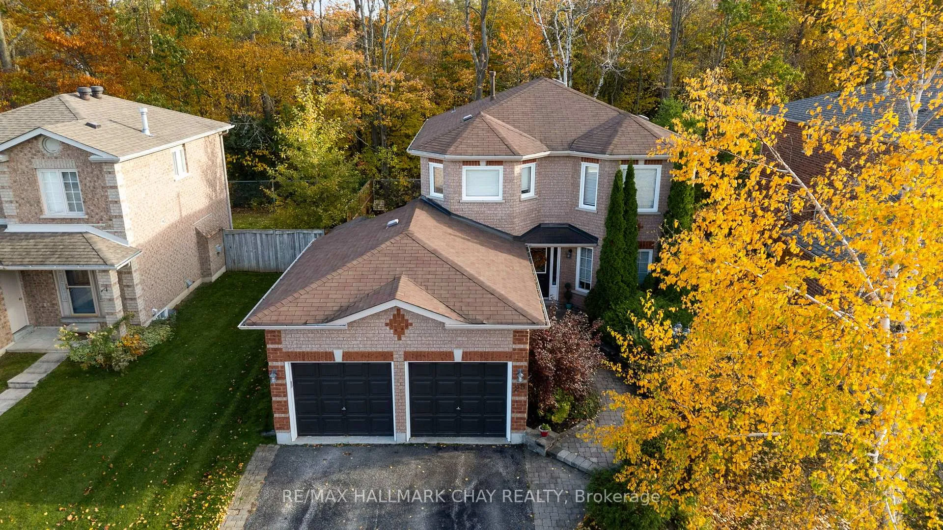 Photo 2 of 29 Benson Drive, Barrie, Sandy Hollow — HOMEH