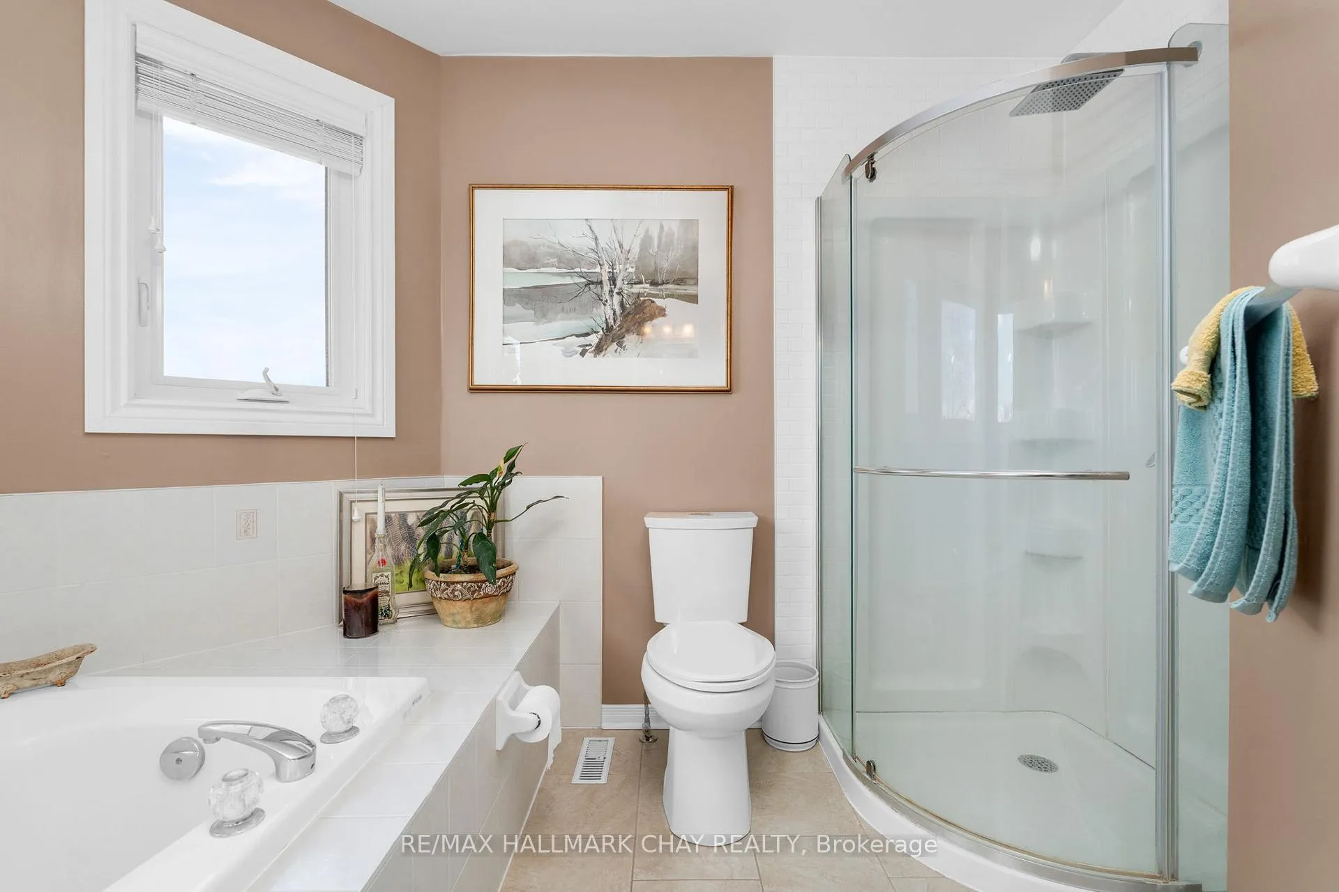Photo 19 of 29 Benson Drive, Barrie, Sandy Hollow — HOMEH