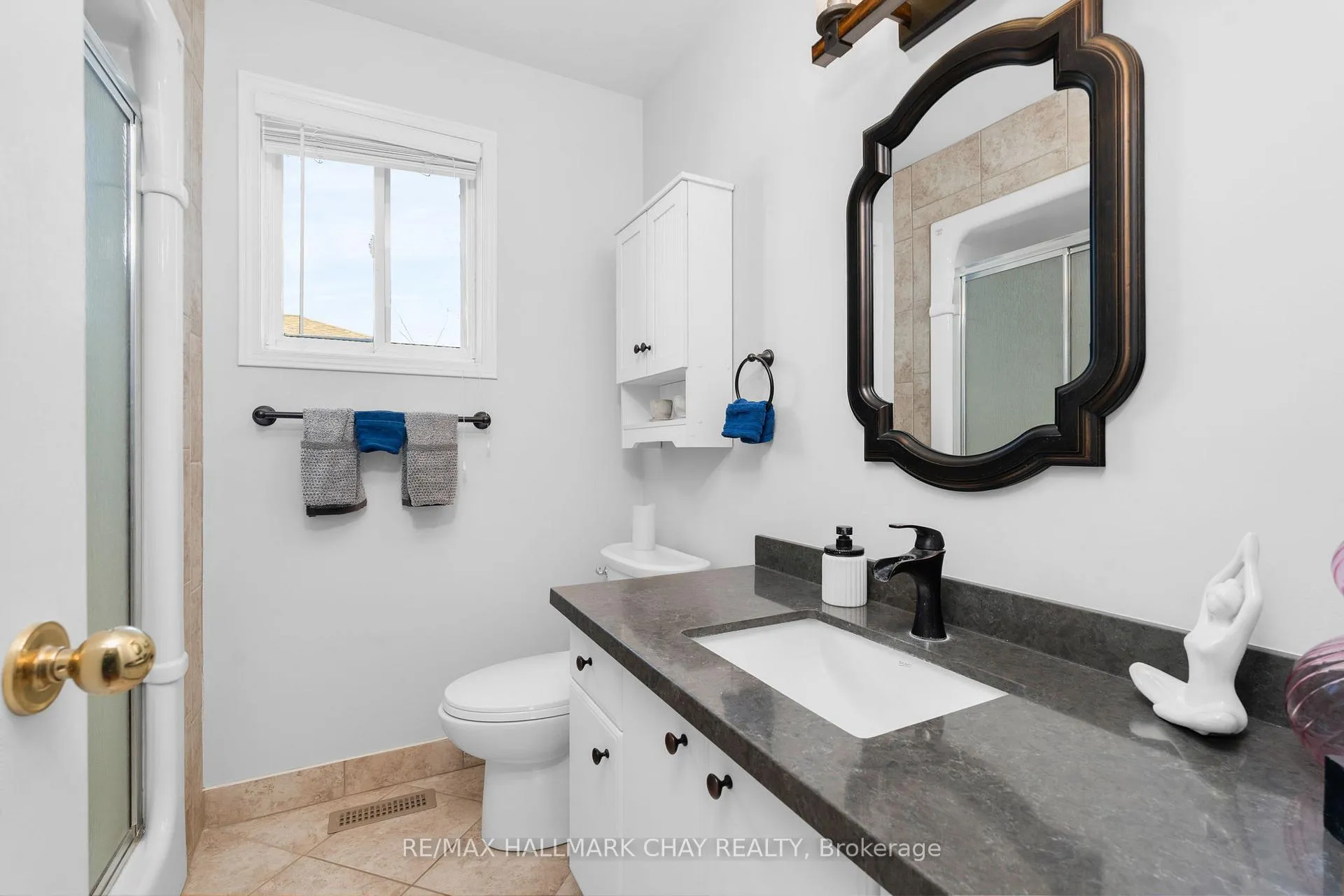 Photo 24 of 29 Benson Drive, Barrie, Sandy Hollow — HOMEH