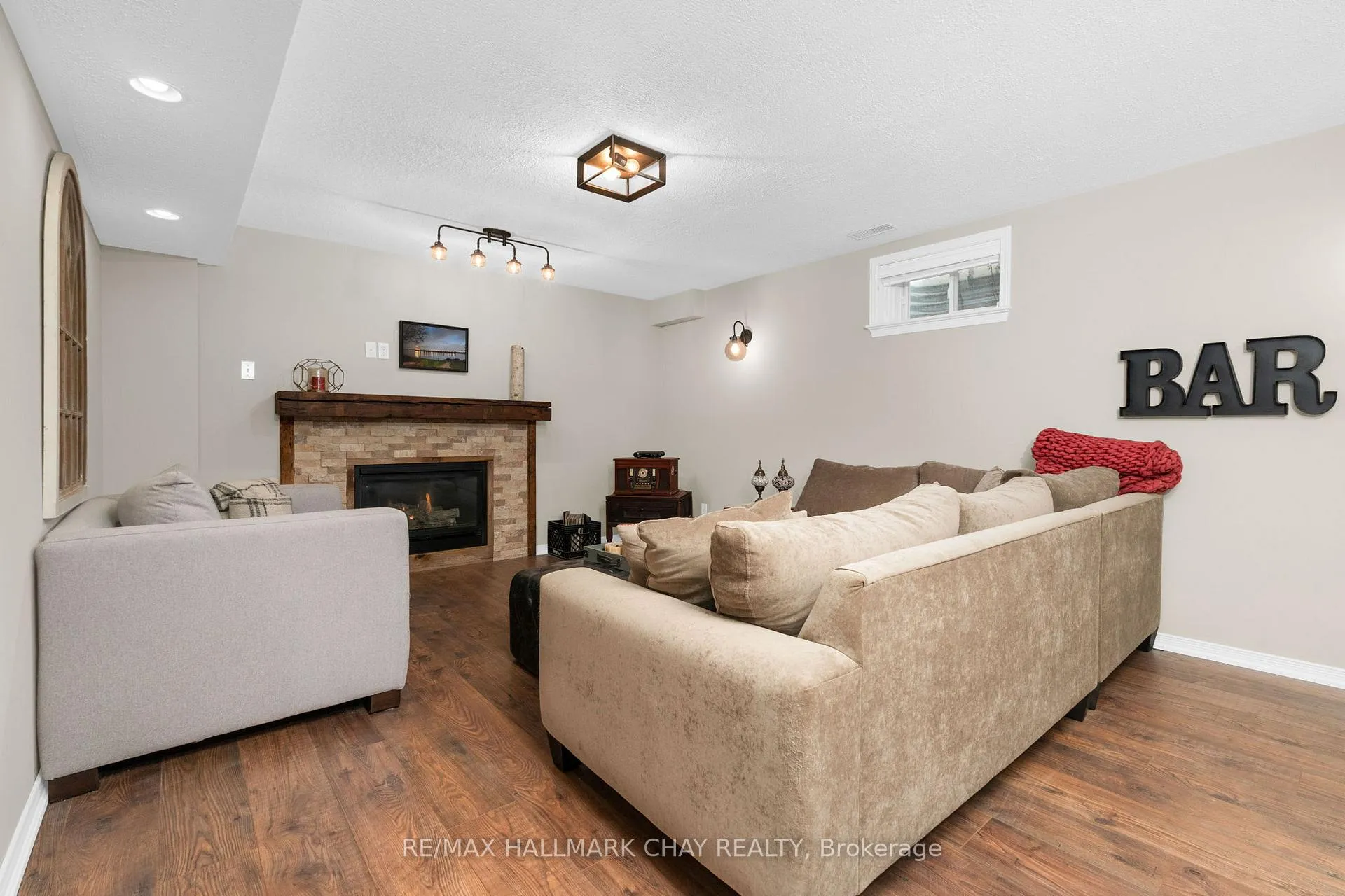 Photo 27 of 29 Benson Drive, Barrie, Sandy Hollow — HOMEH