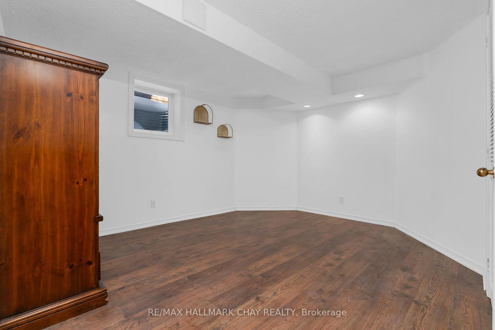 Photo 30 of 29 Benson Drive, Barrie, Sandy Hollow — HOMEH