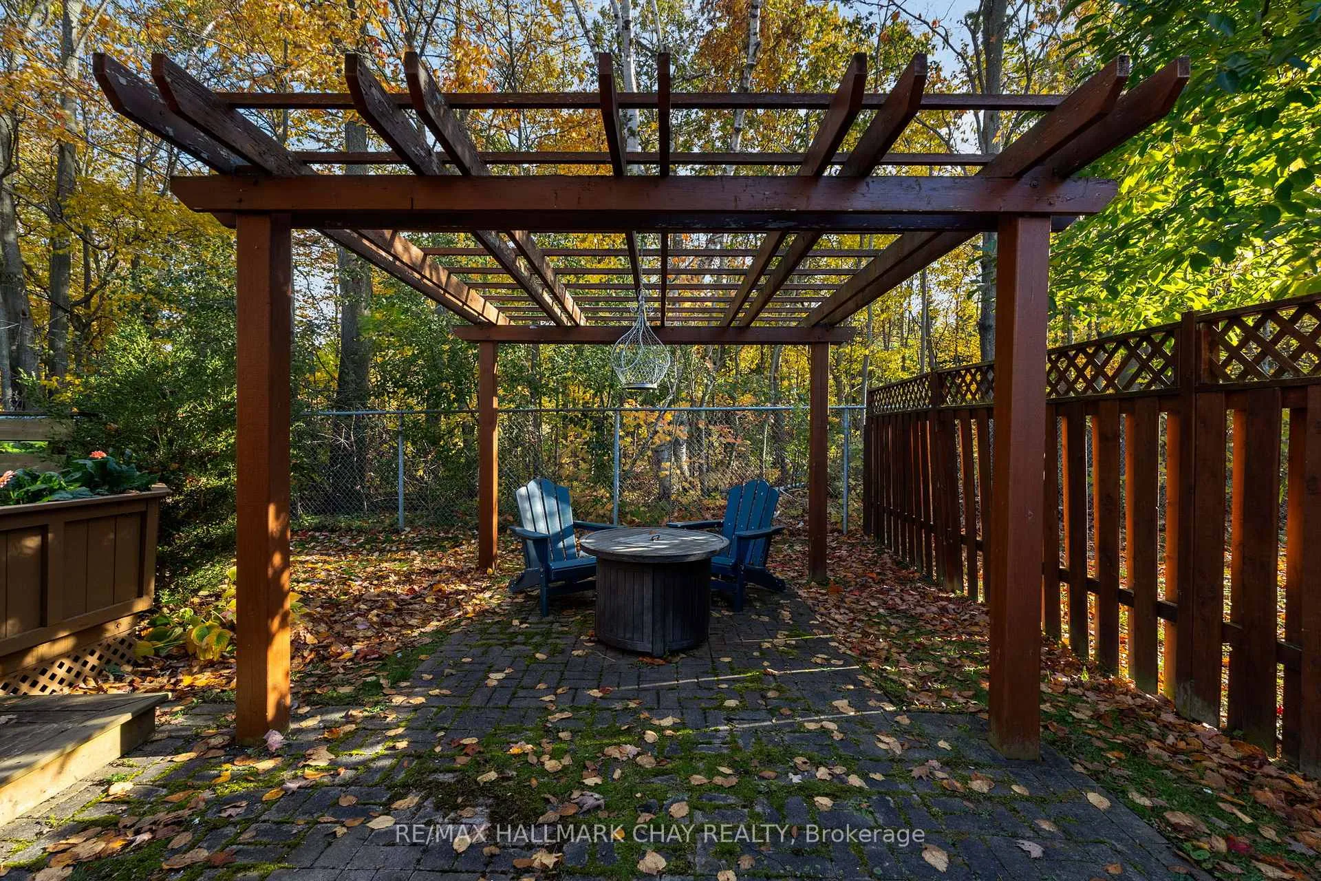 Photo 35 of 29 Benson Drive, Barrie, Sandy Hollow — HOMEH