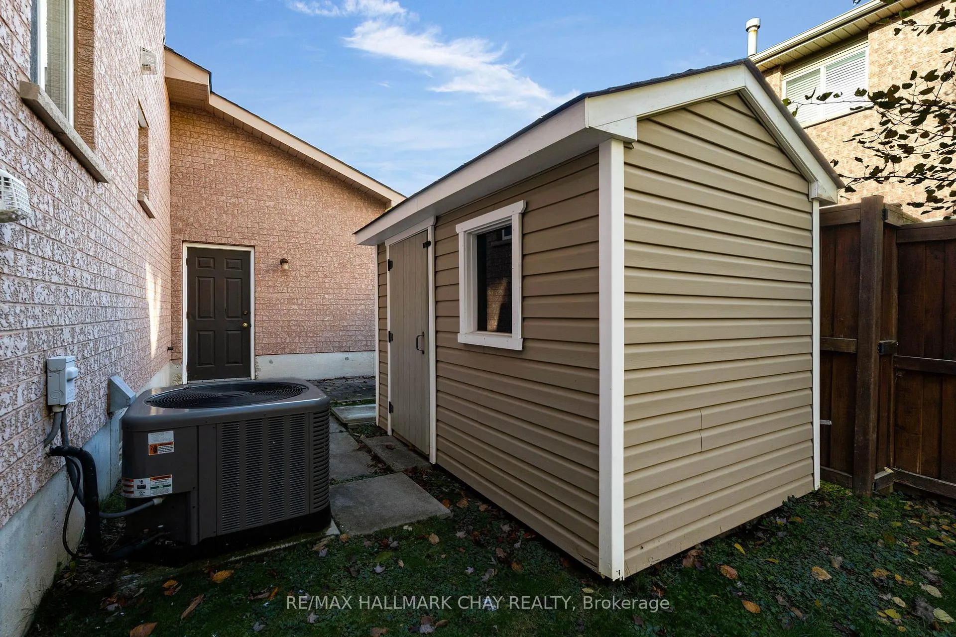 Photo 37 of 29 Benson Drive, Barrie, Sandy Hollow — HOMEH