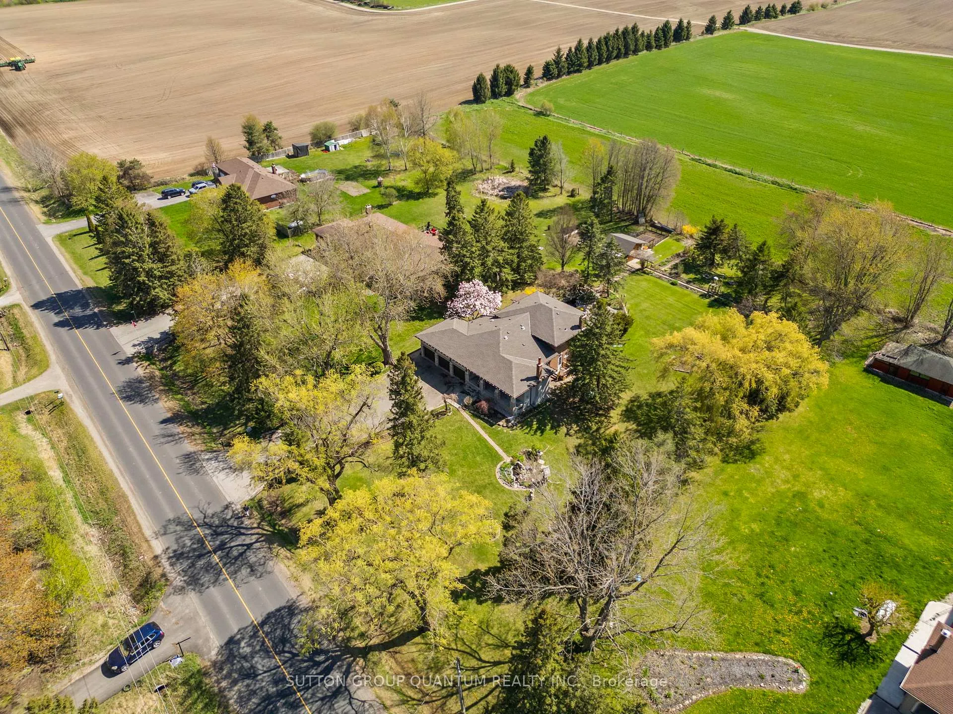 Photo 3 of 14432 Innis Lake Road, Caledon, Rural Caledon — HOMEH