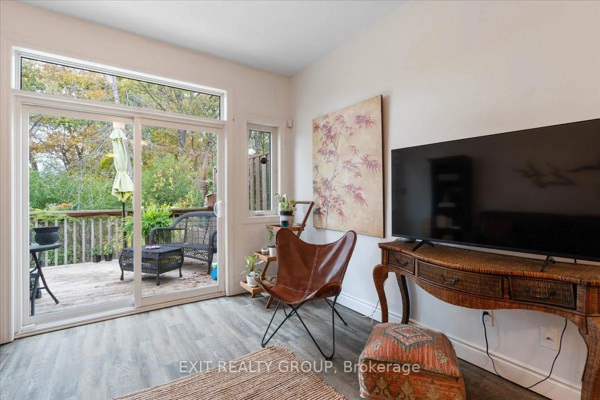 Photo 18 of 35 Ledgerock Court, Quinte West, Sidney Ward — HOMEH