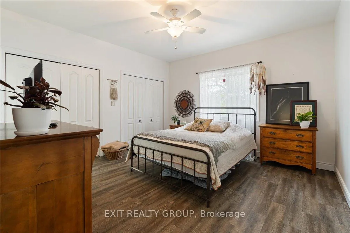 Photo 19 of 35 Ledgerock Court, Quinte West, Sidney Ward — HOMEH