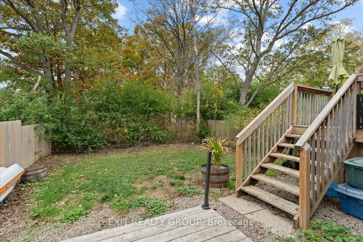 Photo 40 of 35 Ledgerock Court, Quinte West, Sidney Ward — HOMEH