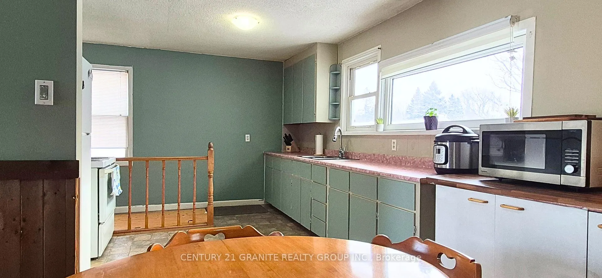 Photo 3 of 10 Hemlock Street, Highlands East, Bicroft Ward — HOMEH