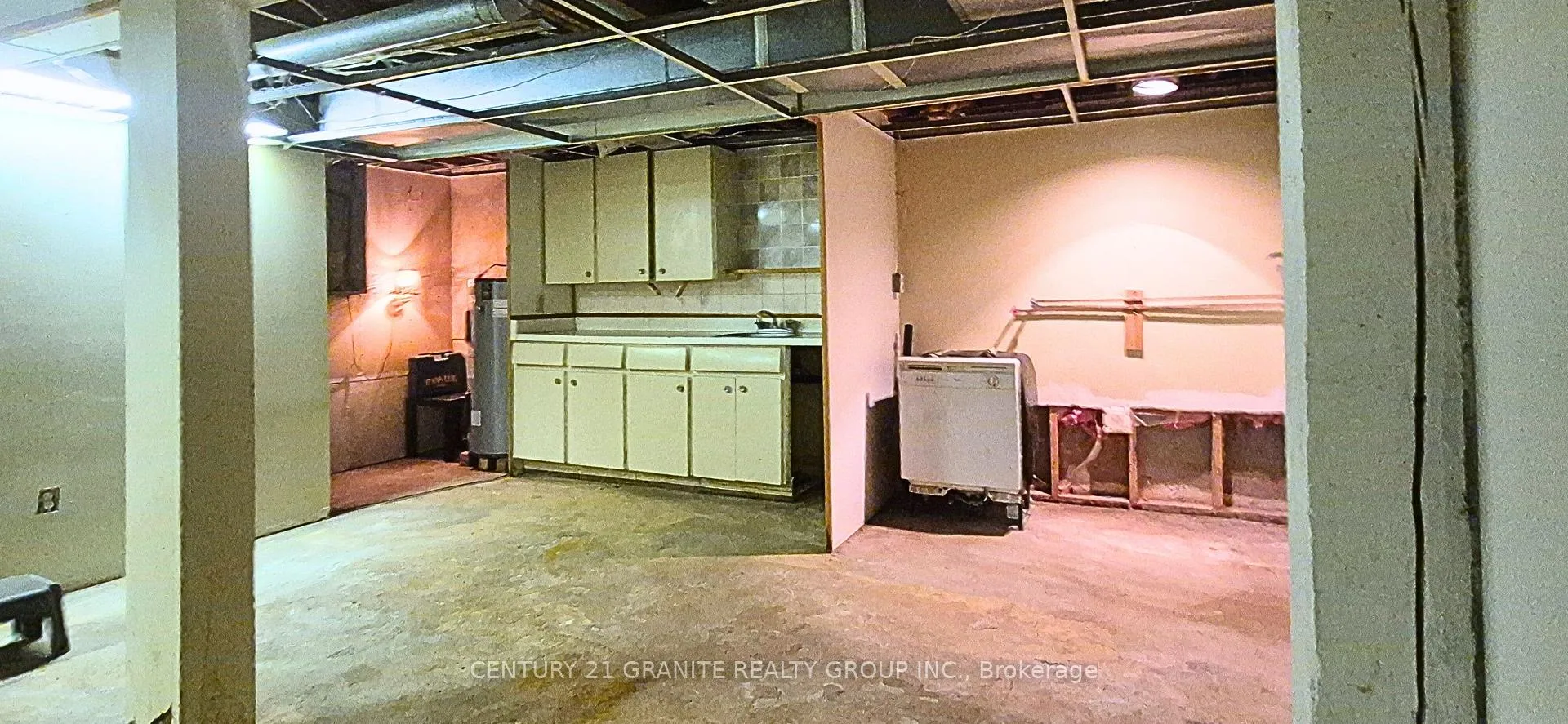 Photo 39 of 10 Hemlock Street, Highlands East, Bicroft Ward — HOMEH