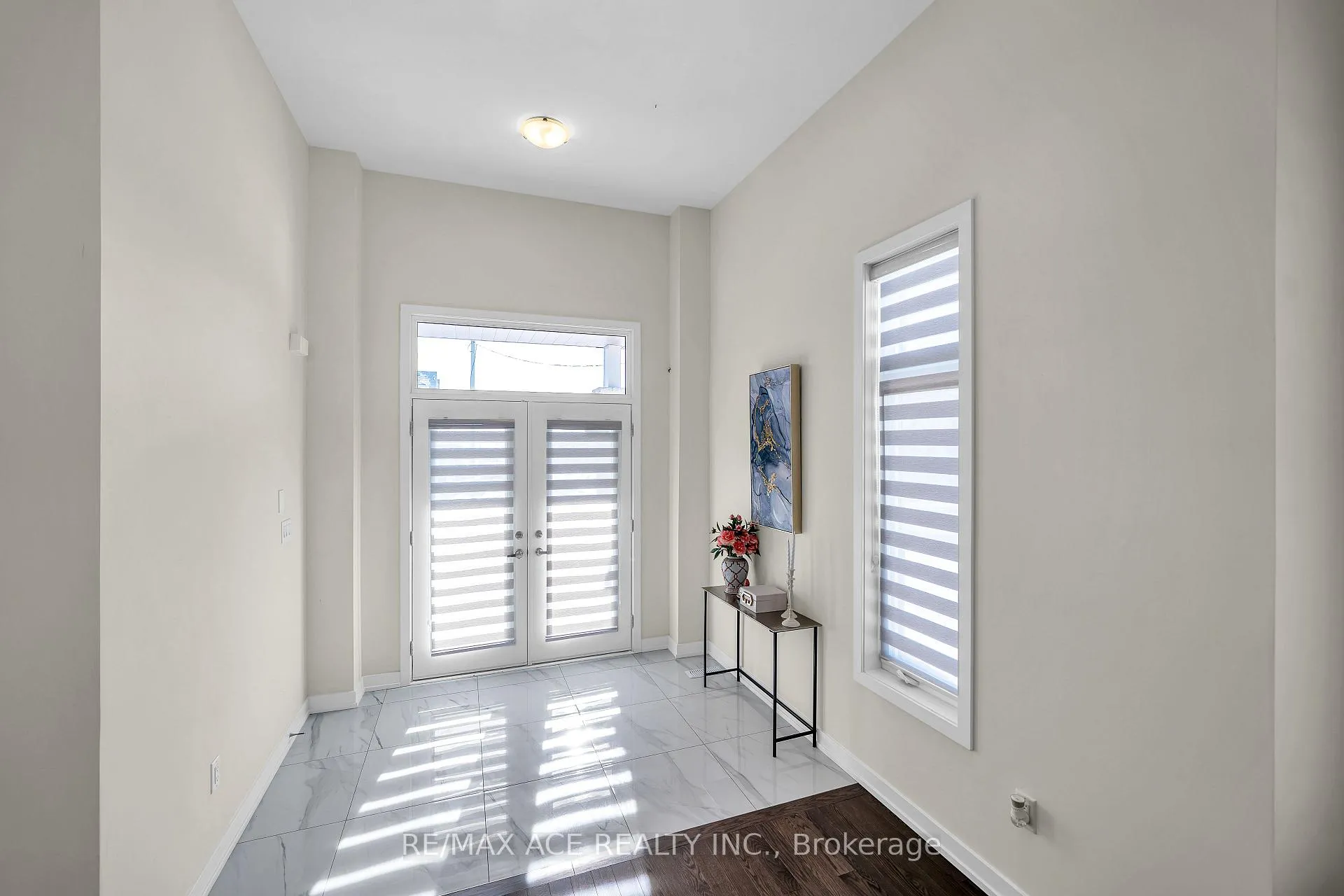 Photo 4 of 945 Rexton Drive, Oshawa, Kedron — HOMEH
