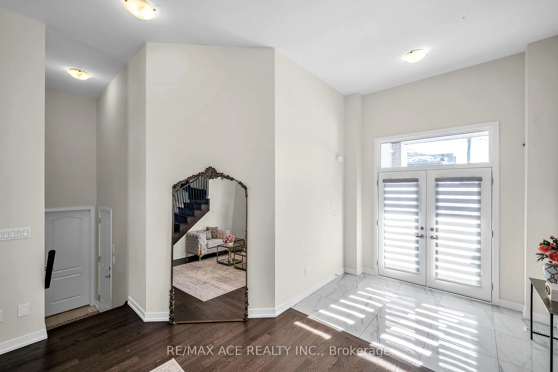Photo 5 of 945 Rexton Drive, Oshawa, Kedron — HOMEH