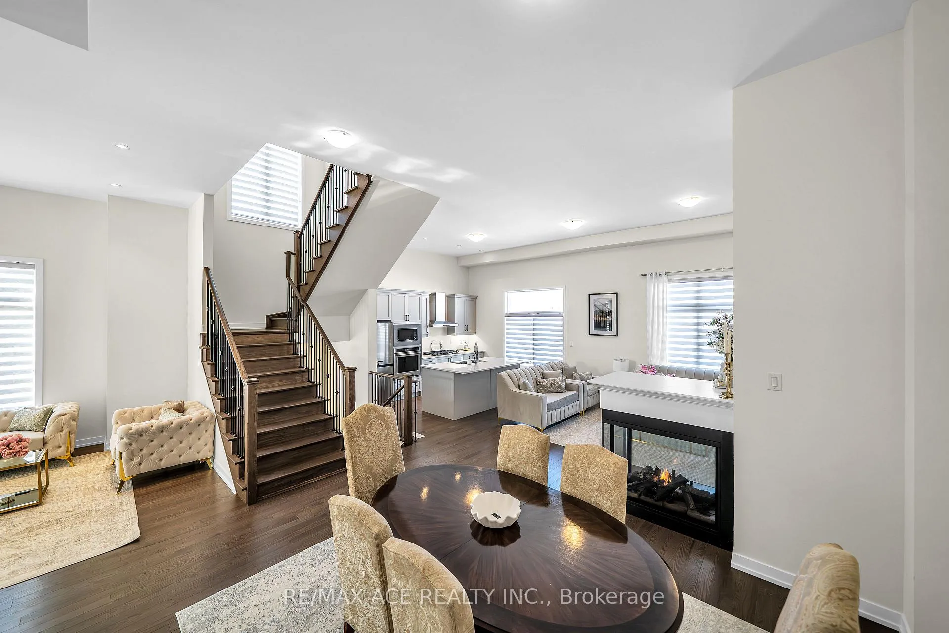 Photo 22 of 945 Rexton Drive, Oshawa, Kedron — HOMEH