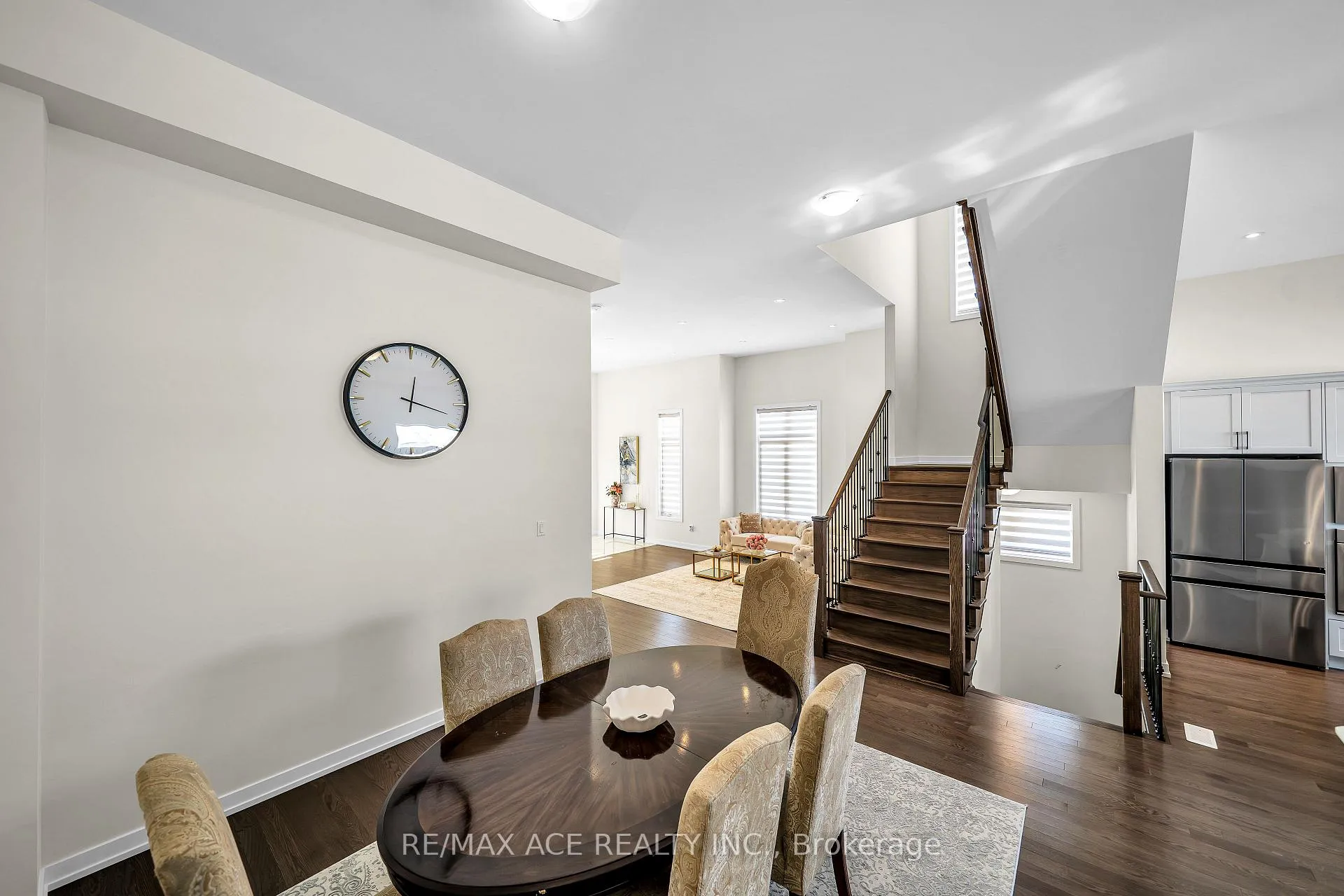 Photo 23 of 945 Rexton Drive, Oshawa, Kedron — HOMEH