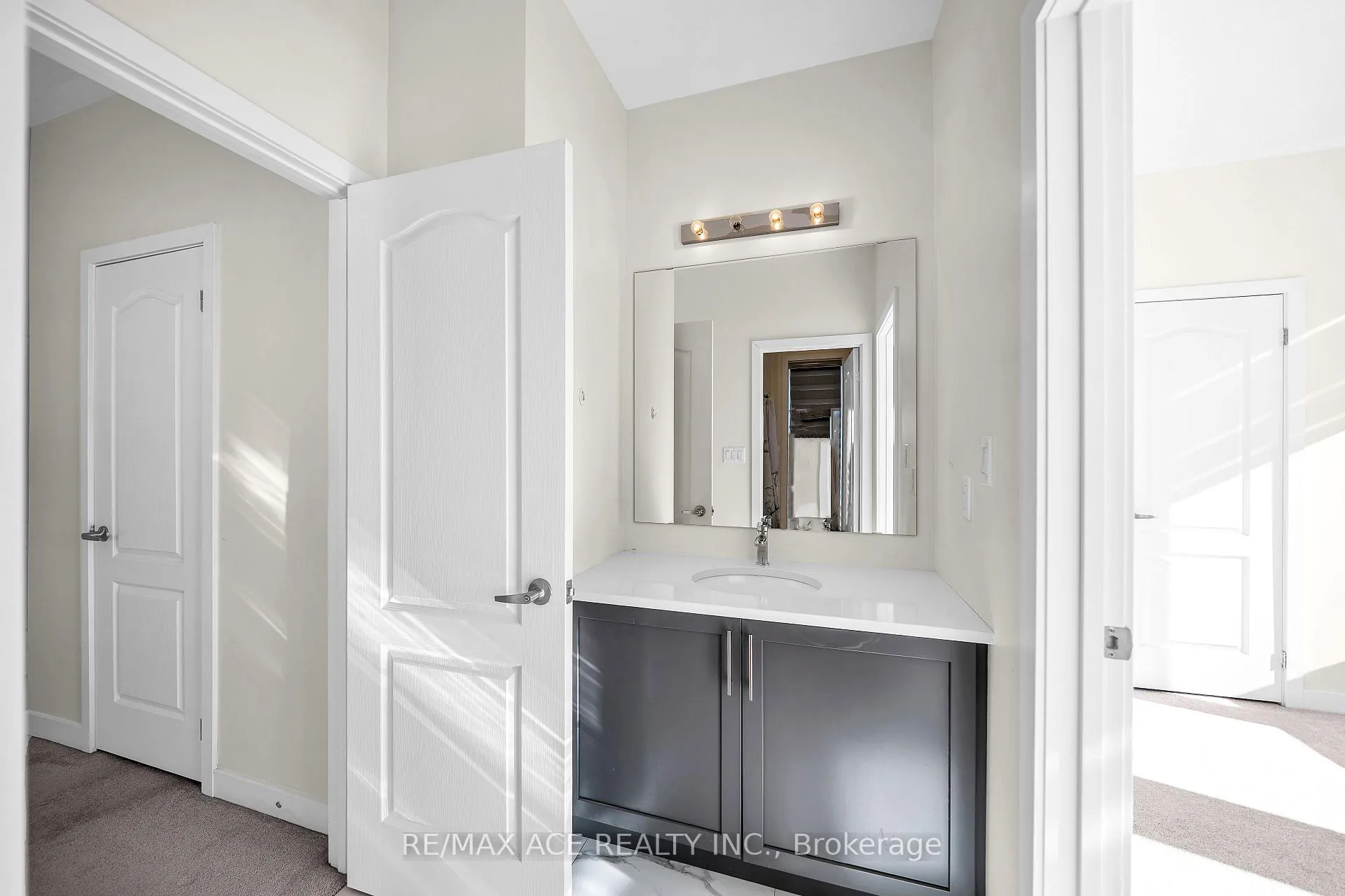 Photo 38 of 945 Rexton Drive, Oshawa, Kedron — HOMEH