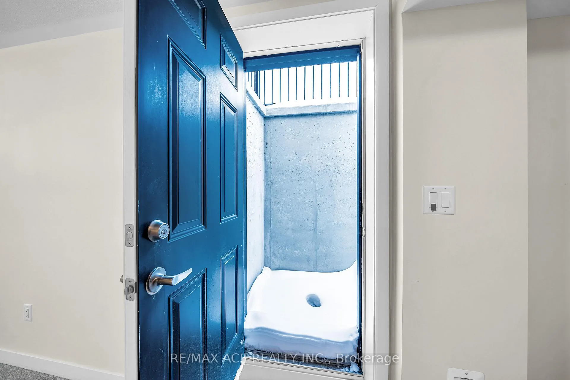 Photo 41 of 945 Rexton Drive, Oshawa, Kedron — HOMEH