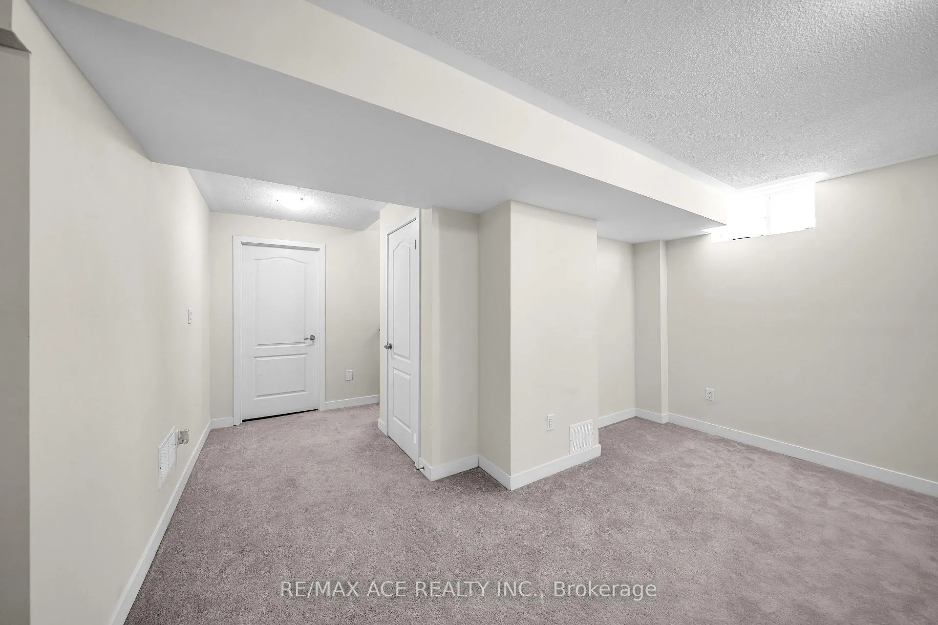Photo 42 of 945 Rexton Drive, Oshawa, Kedron — HOMEH