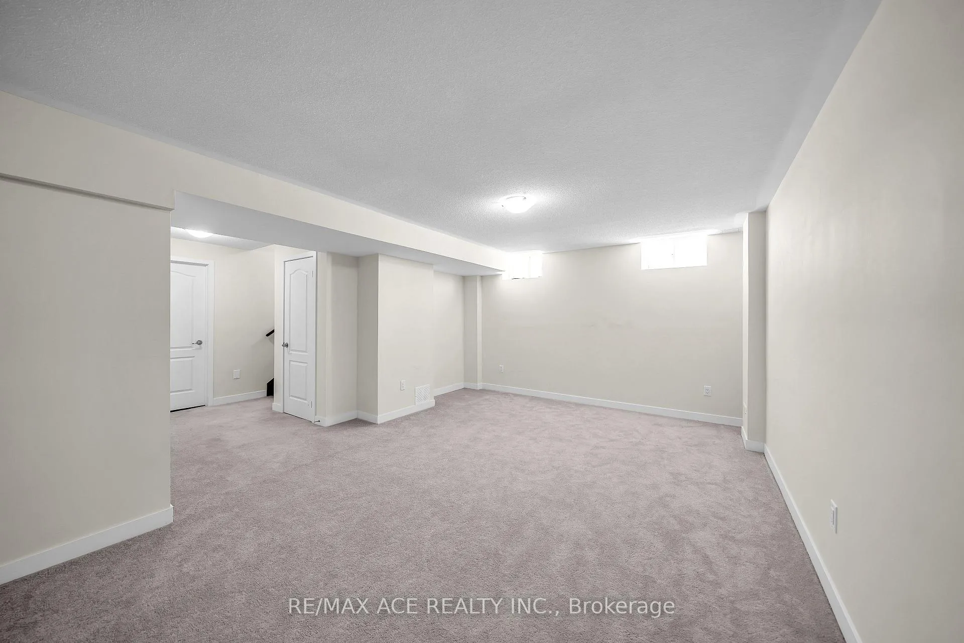 Photo 43 of 945 Rexton Drive, Oshawa, Kedron — HOMEH