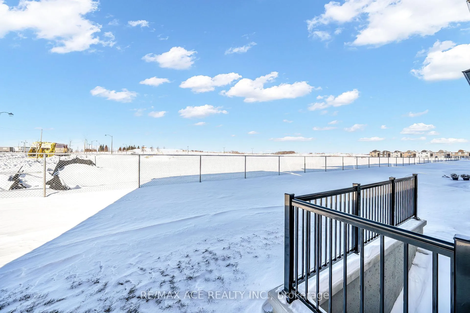 Photo 47 of 945 Rexton Drive, Oshawa, Kedron — HOMEH