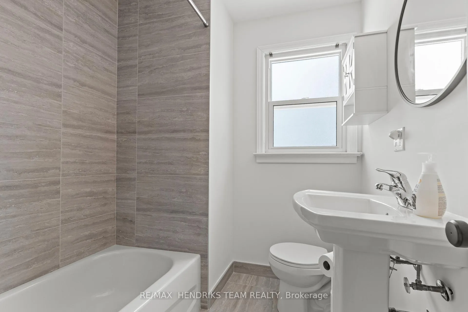 Photo 16 of 85 Albert Street W, Thorold, Thorold Downtown — HOMEH