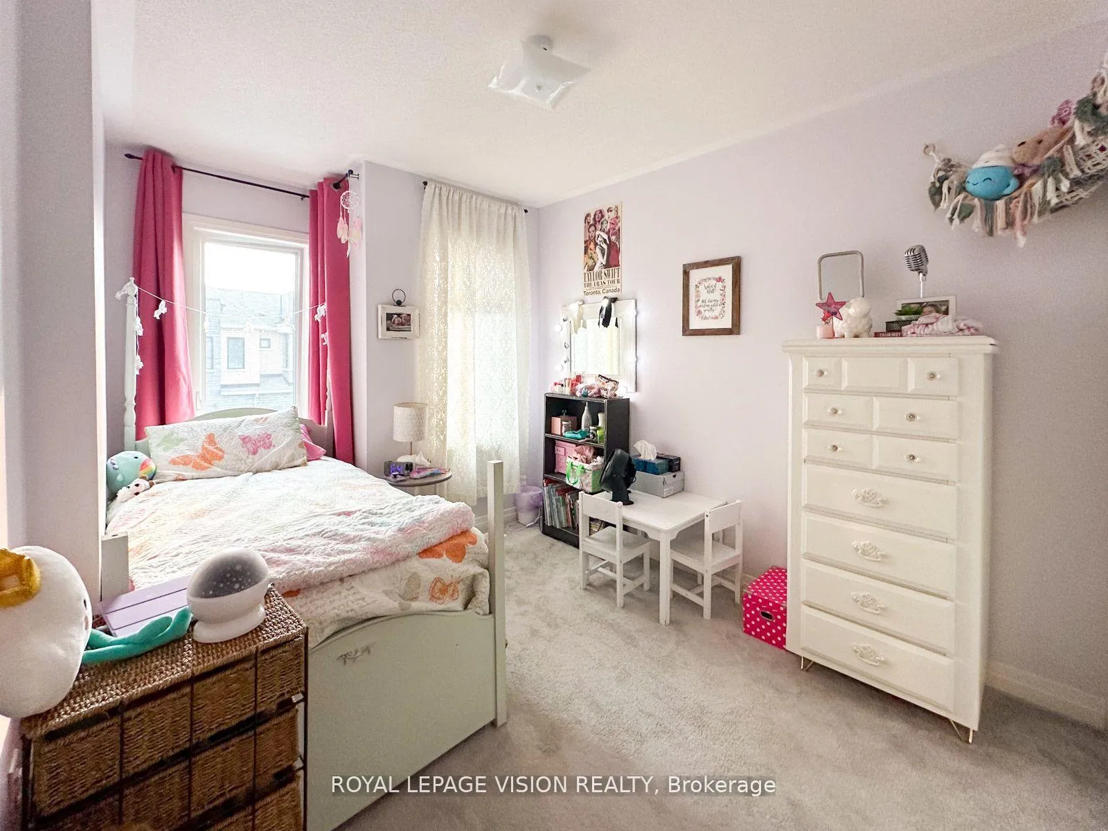 Photo 22 of 74 Caspian Square, Clarington, Bowmanville — HOMEH